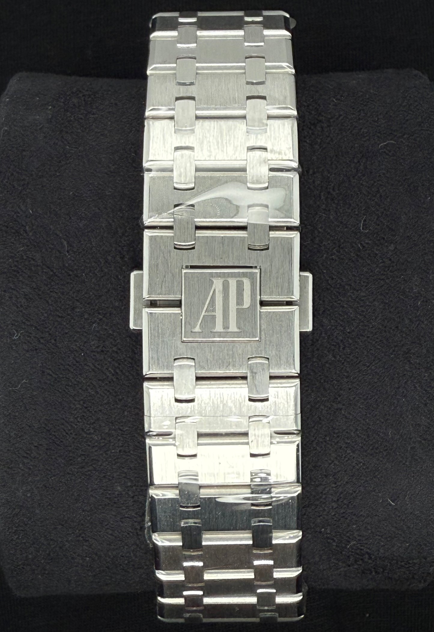 Audemars Piguet Royal Oak 18KT White Gold Blue Dial Limited Edition 1/300 15503BC | 2021 | 41mm