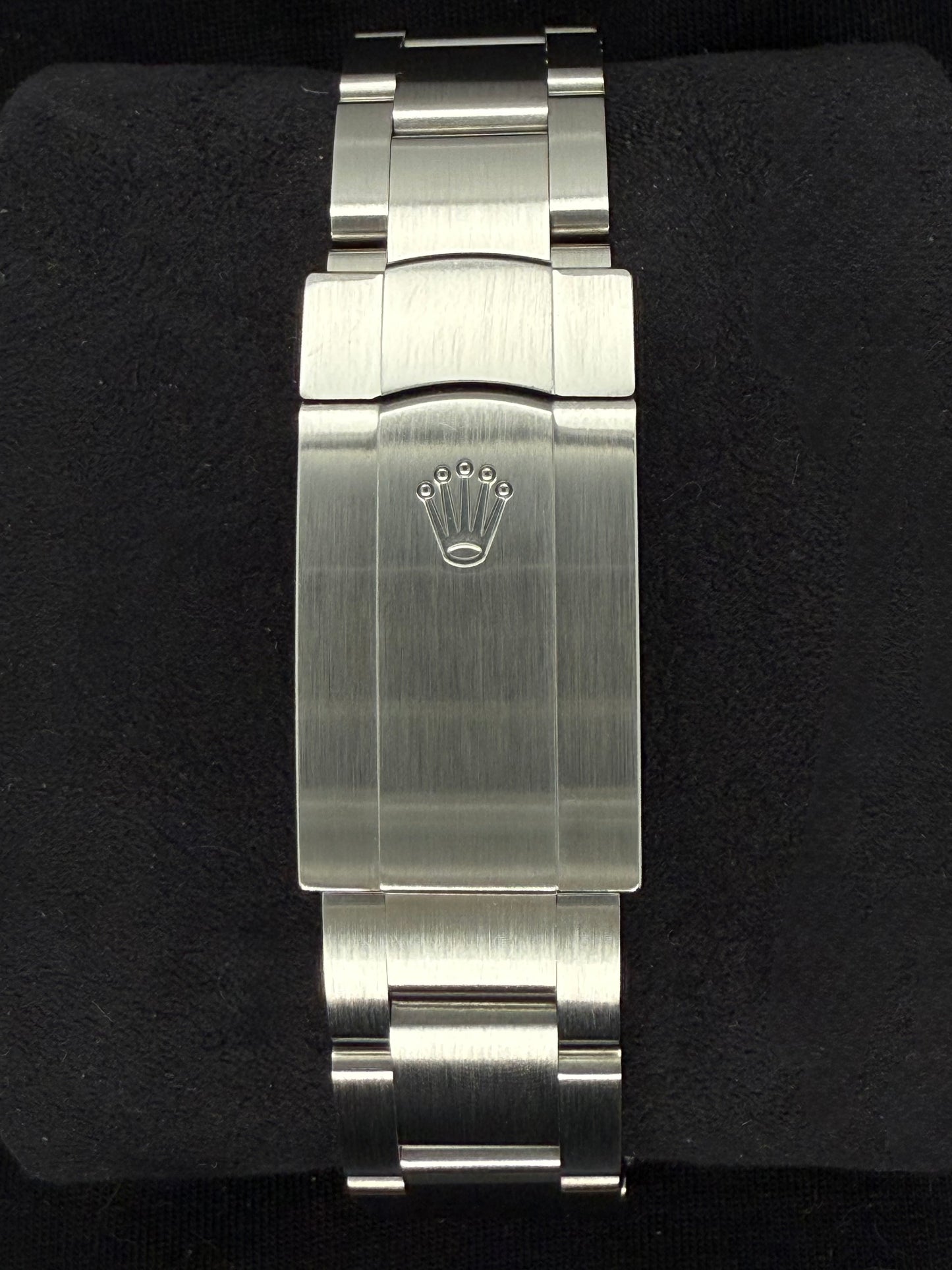 Rolex Oyster Perpetual 41 Green Dial Oyster Bracelet 124300 clasp