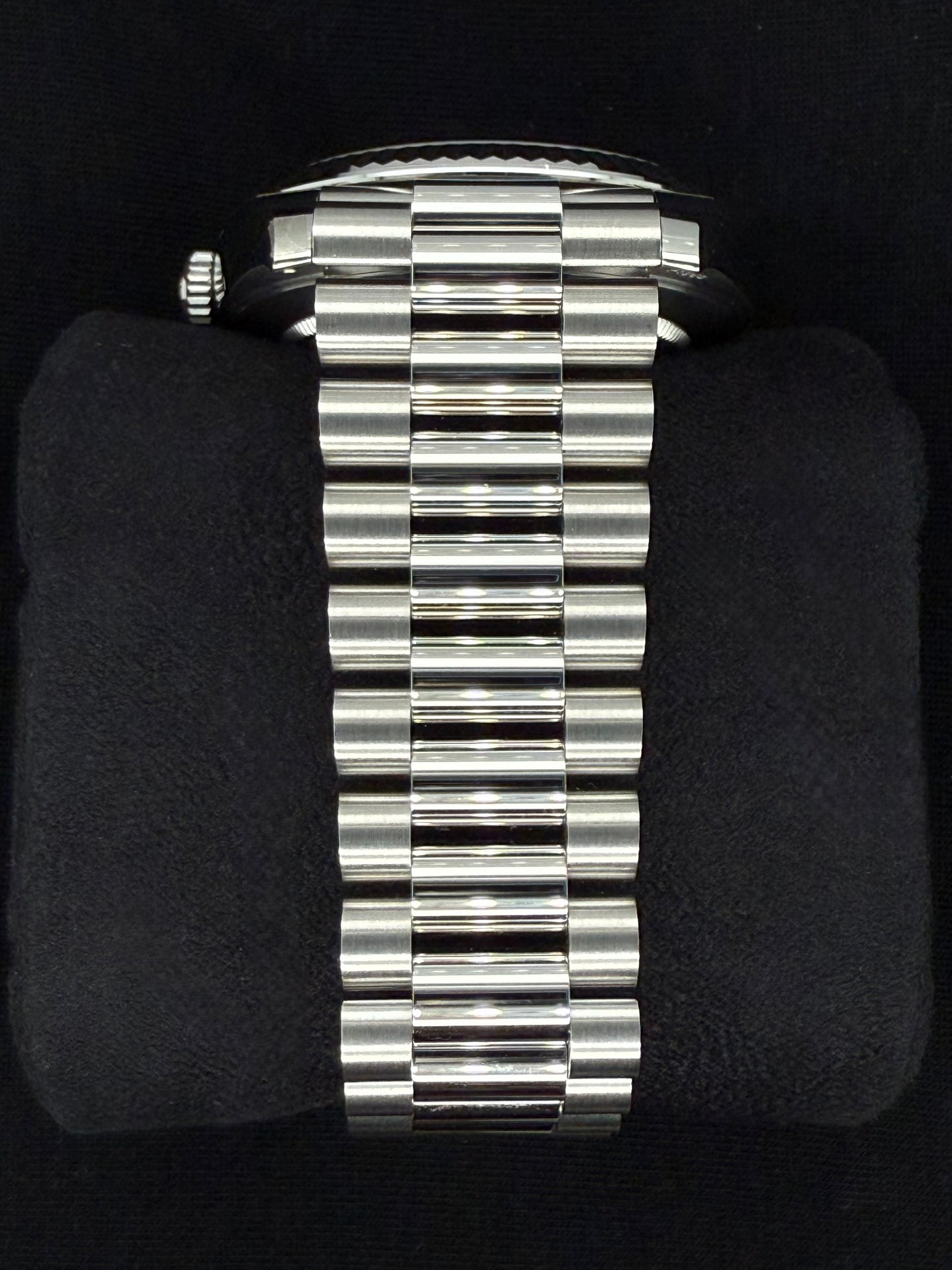 Rolex Day-Date 40 Platinum Ice Blue Roman Dial 228236 bracelet