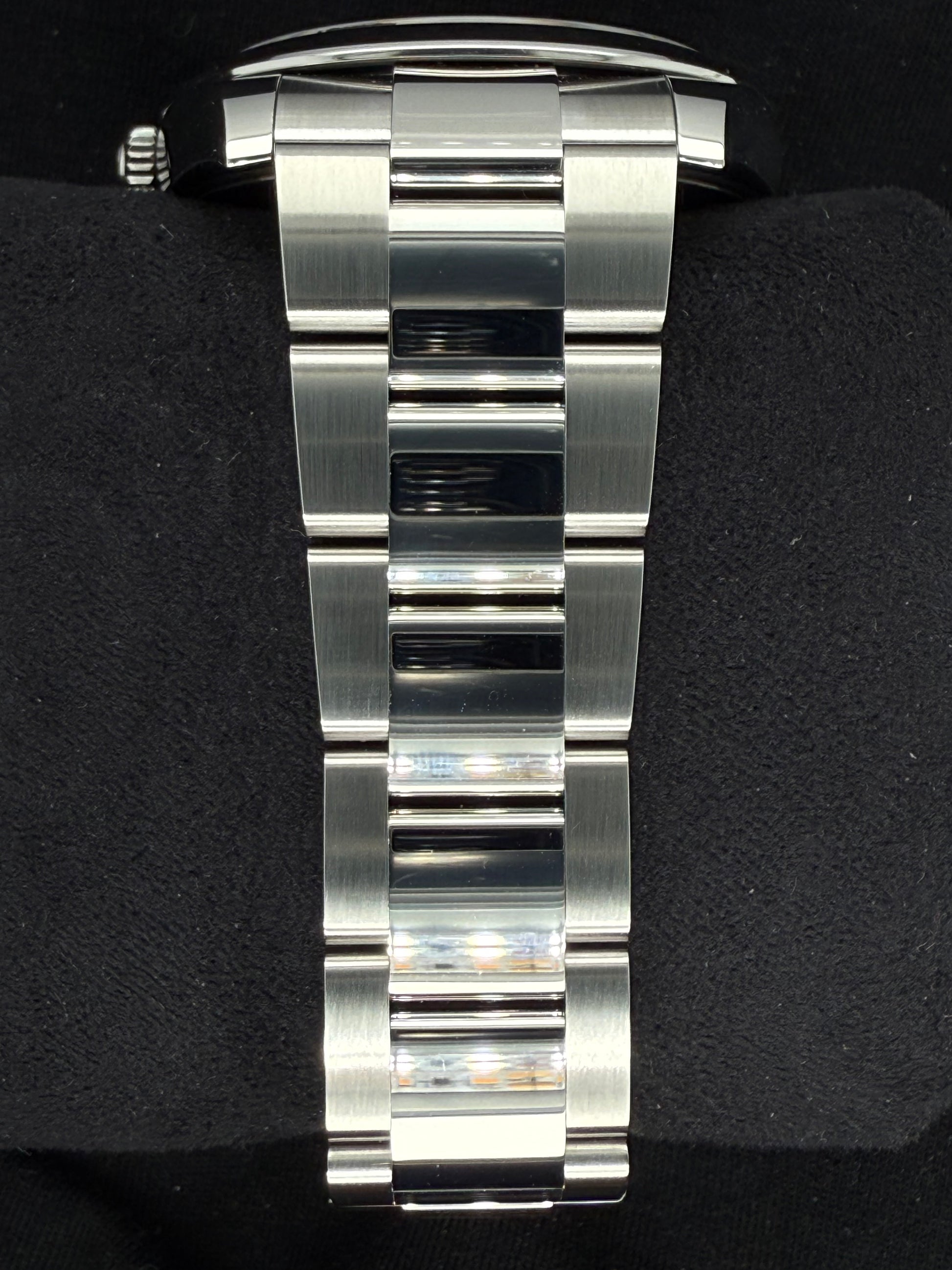 Rolex Datejust 41 Rhodium Grey 'Sticks' Smooth Bezel Oystersteel 126300 bracelet 2