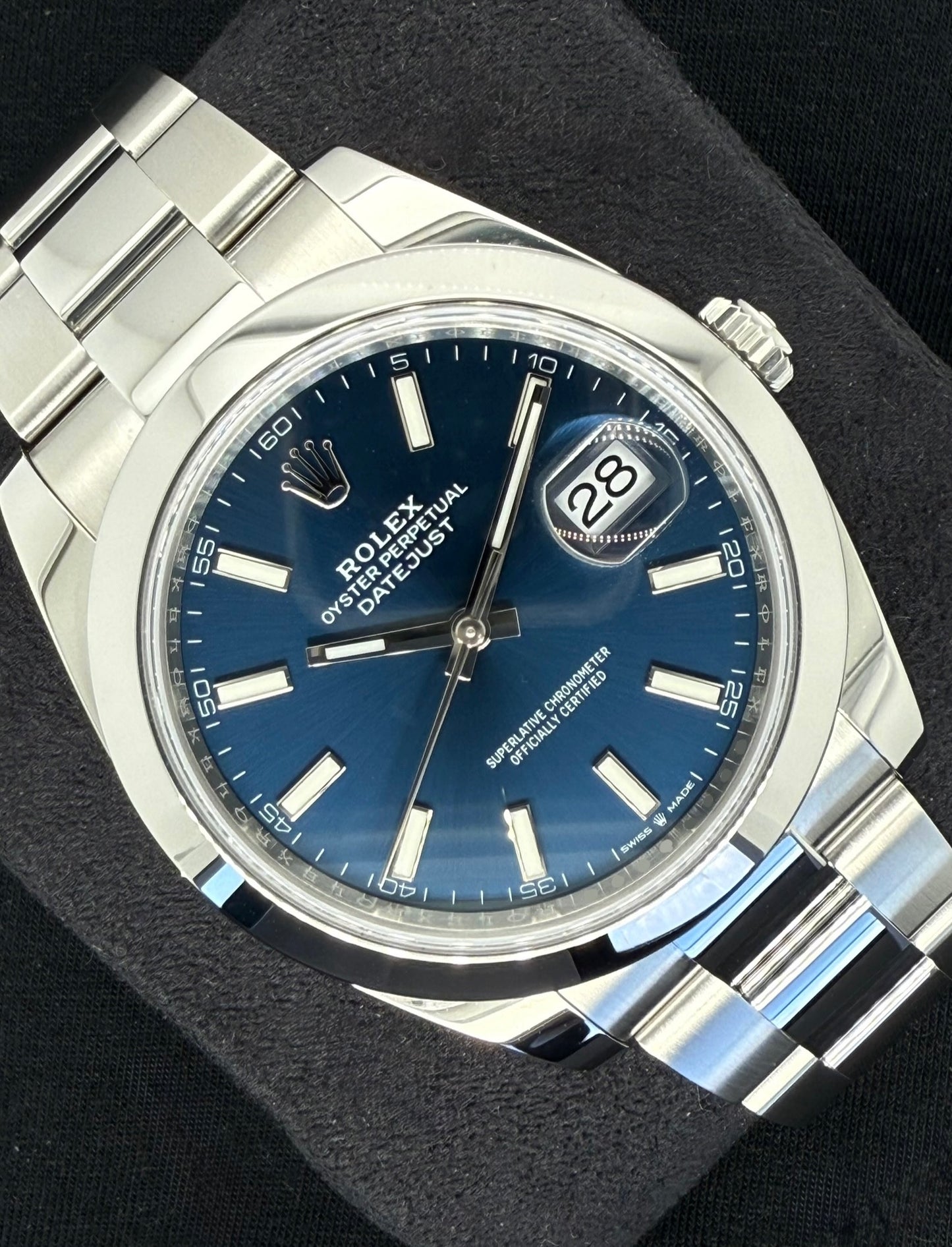 Rolex Datejust 41 Blue 'Sticks' Smooth Bezel Oystersteel 126300 Front left
