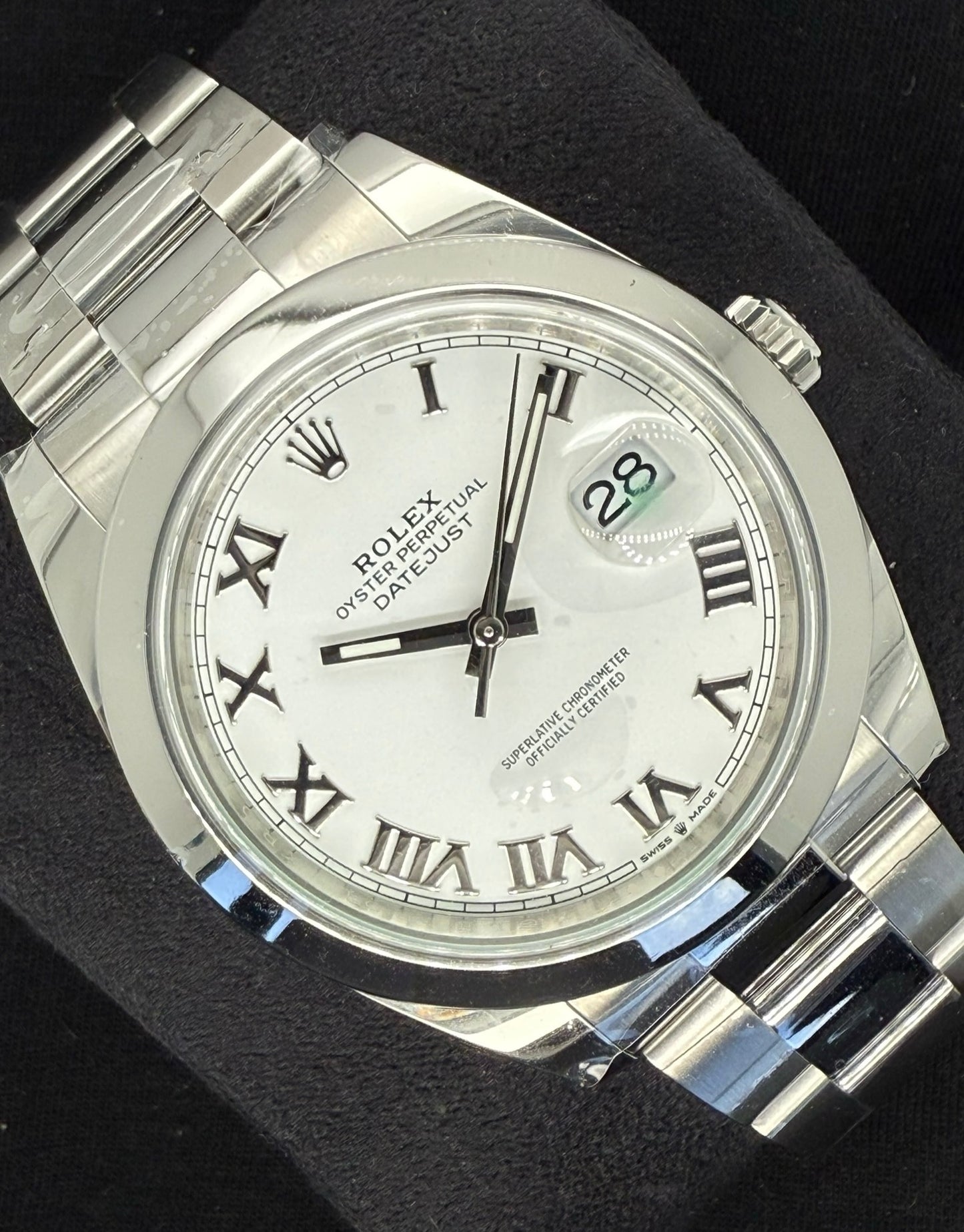 Rolex Datejust 41 White Roman Dial Smooth Bezel Oystersteel 126300 front left