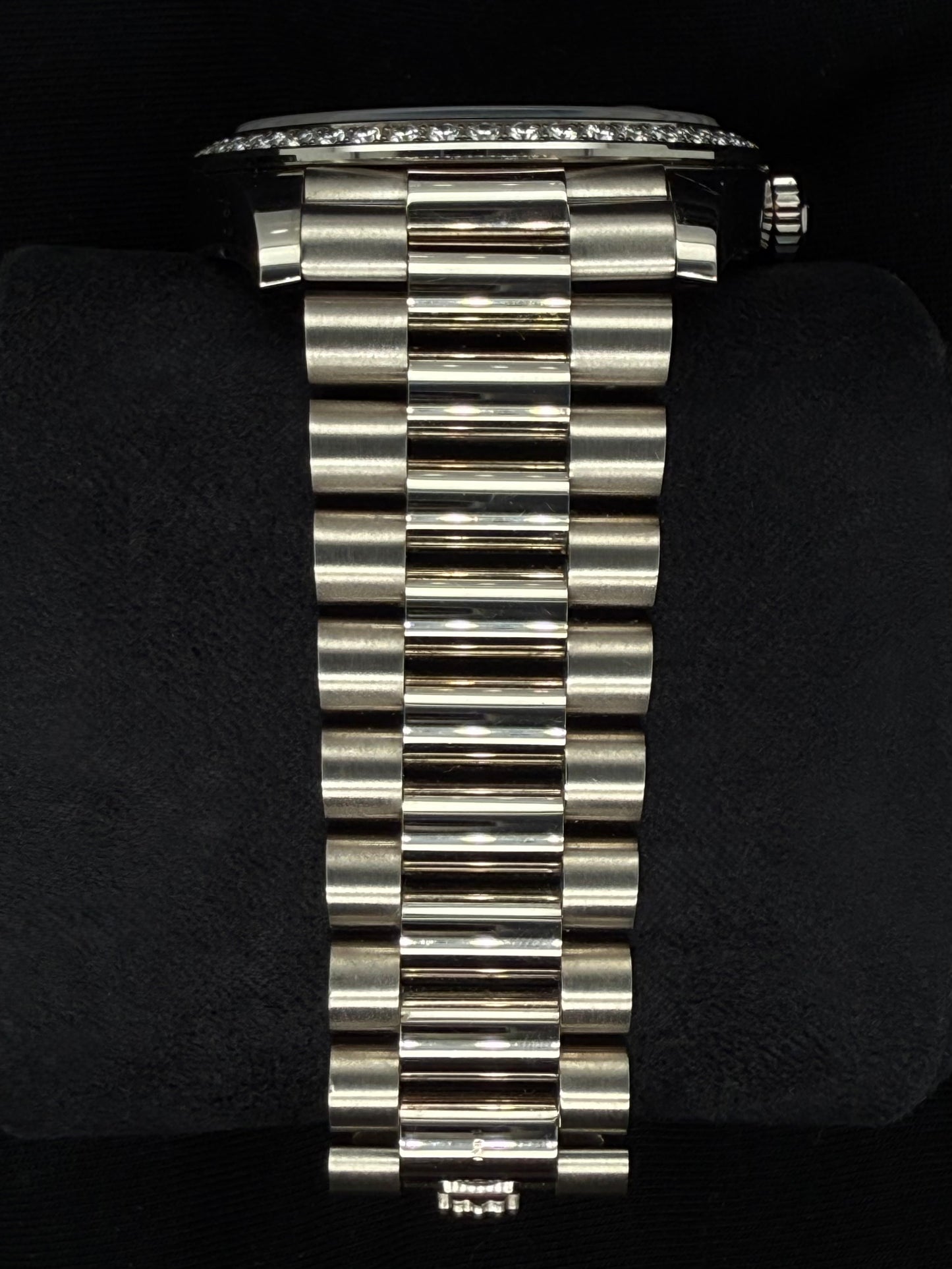 Rolex Day-Date 40 White Gold with Factory Set Diamond Pavé Dial with Baguette Diamonds and Sapphires and Diamond-Set Bezel 228349RBR bracelet 2