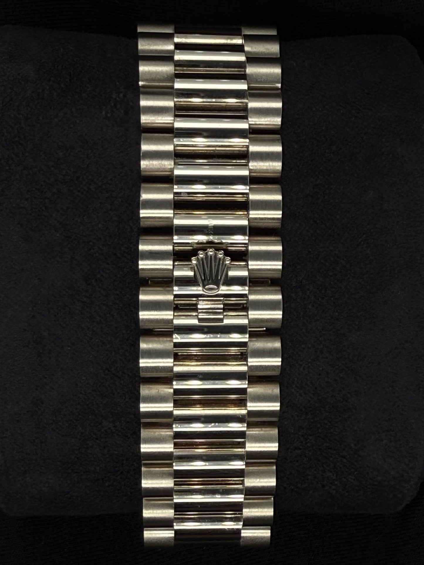 Rolex Day-Date 40 White Gold with Factory Set Diamond Pavé Dial with Baguette Diamonds and Sapphires and Diamond-Set Bezel 228349RBR clasp