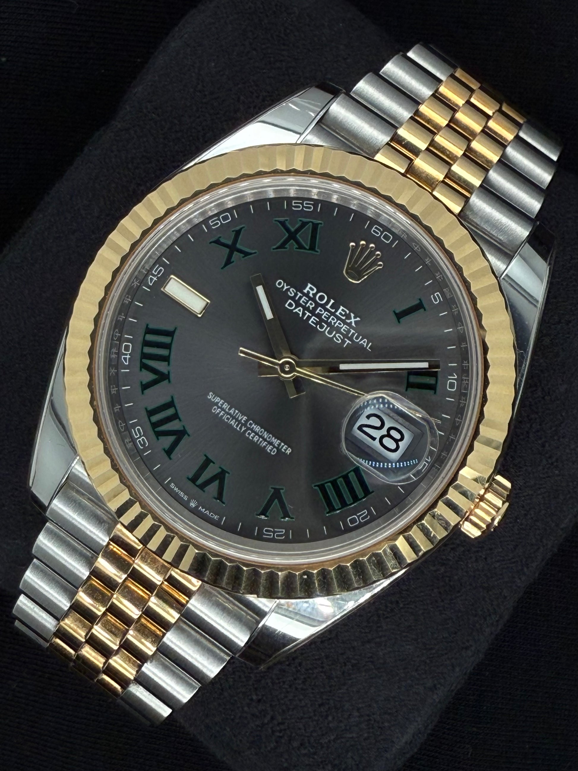 Rolex Datejust 41 Two Tone Yellow Gold Wimbledon Dial 126333 right