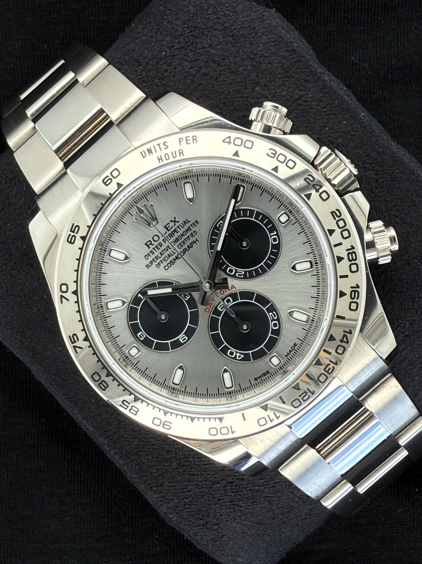 ROLEX DAYTONA GHOST COSMOGRAPH WHITE GOLD SILVER AND BLACK INDEX DIAL OYSTERSTEEL 126509 Front left