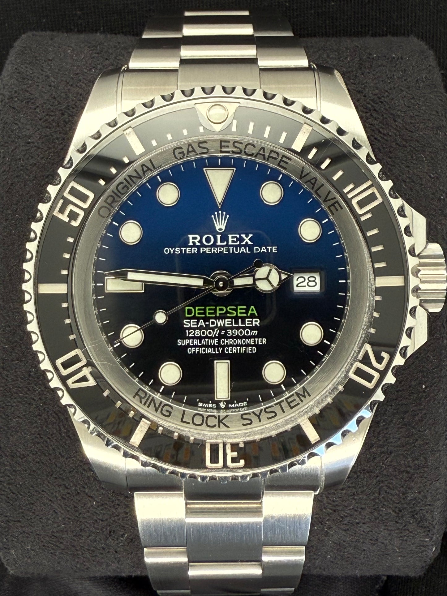 Rolex Sea-Dweller Deepsea D-Blue 'James Cameron' Dial 126660 front