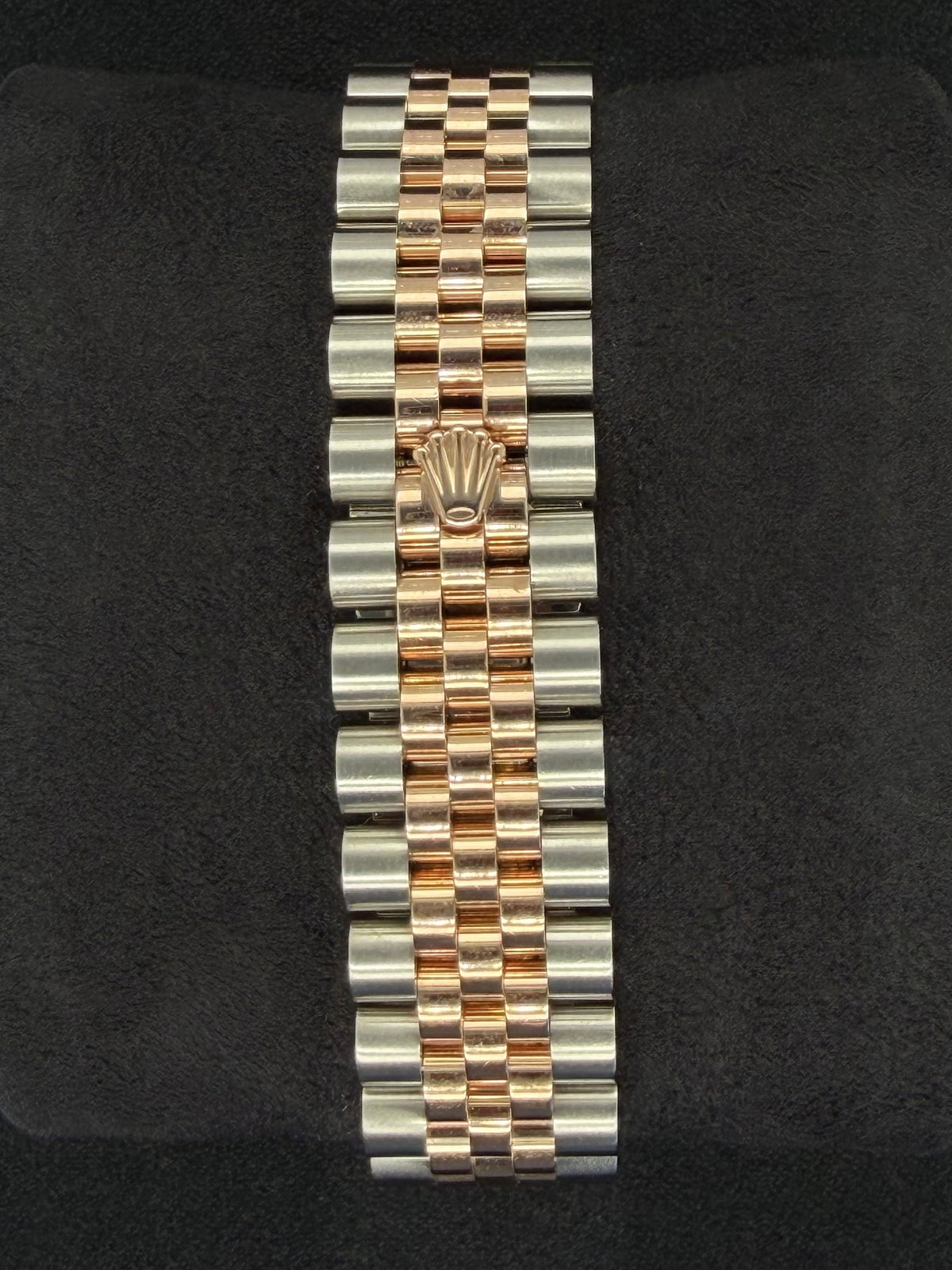 Rolex Datejust 31 "MOP" Mother of Pearl Dial with Factory-Set Diamond Bezel 278381RBR | 2022 | 31mm