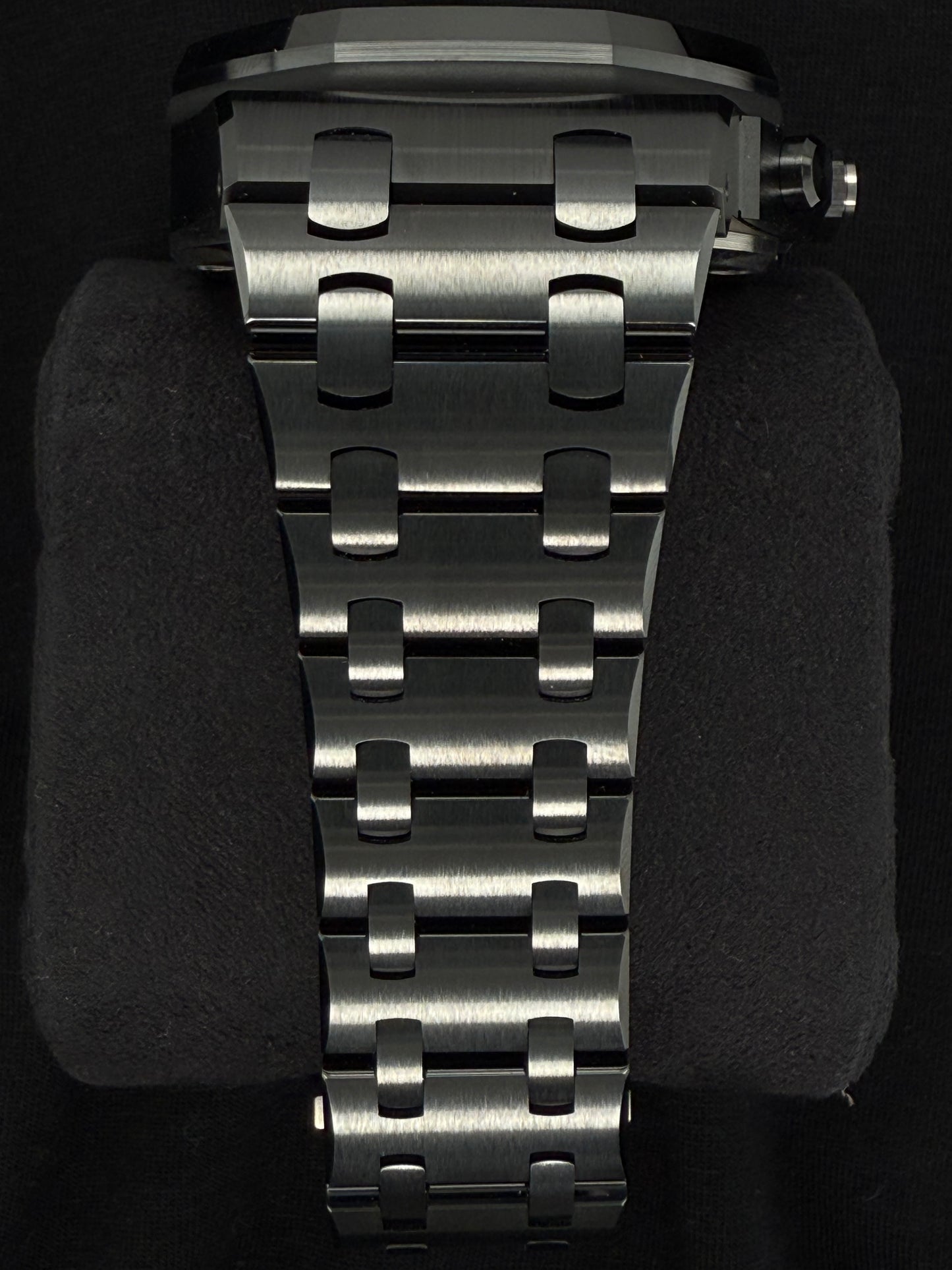 Audemars Piguet Royal Oak Offshore Ceramic 26238CE.OO.1300CE.01 Bracelet 2