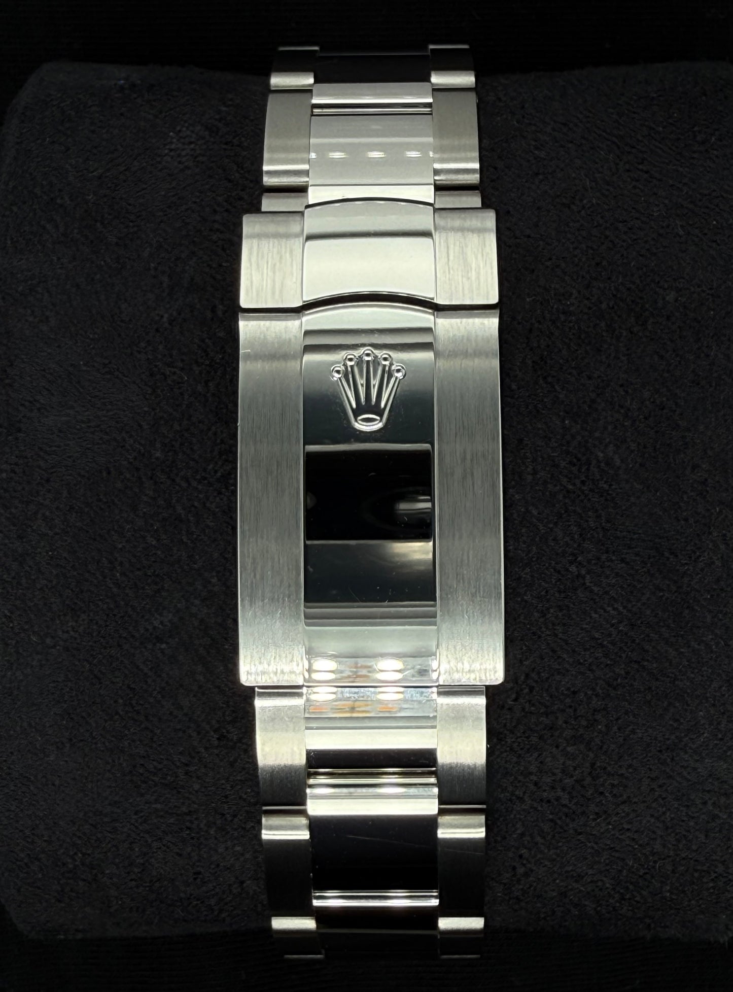 Rolex Datejust 41 Rhodium Grey Dial Fluted Steel 126334 clasp