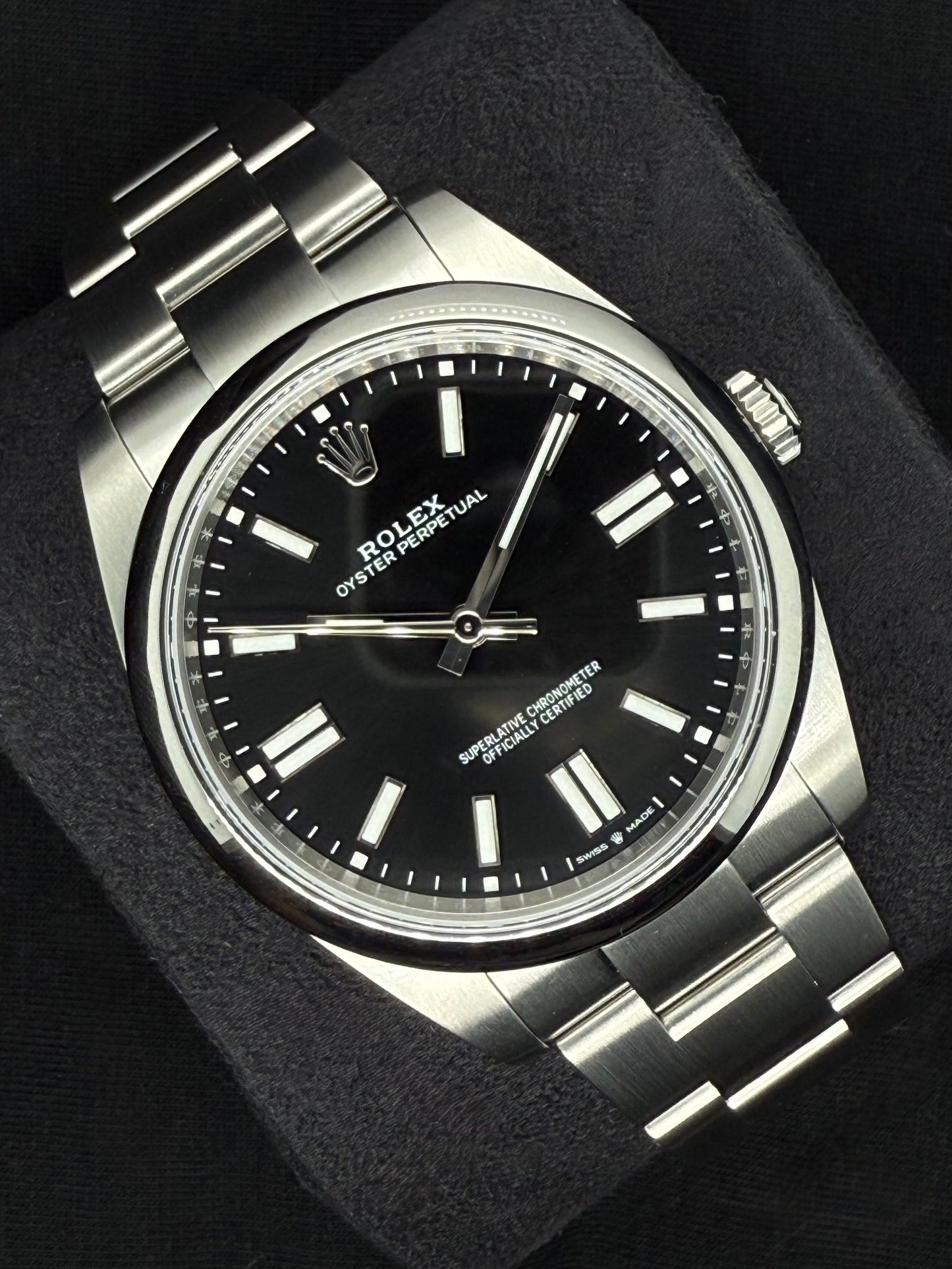 Rolex Oyster Perpetual 41 Black Dial Oyster Bracelet 124300 left