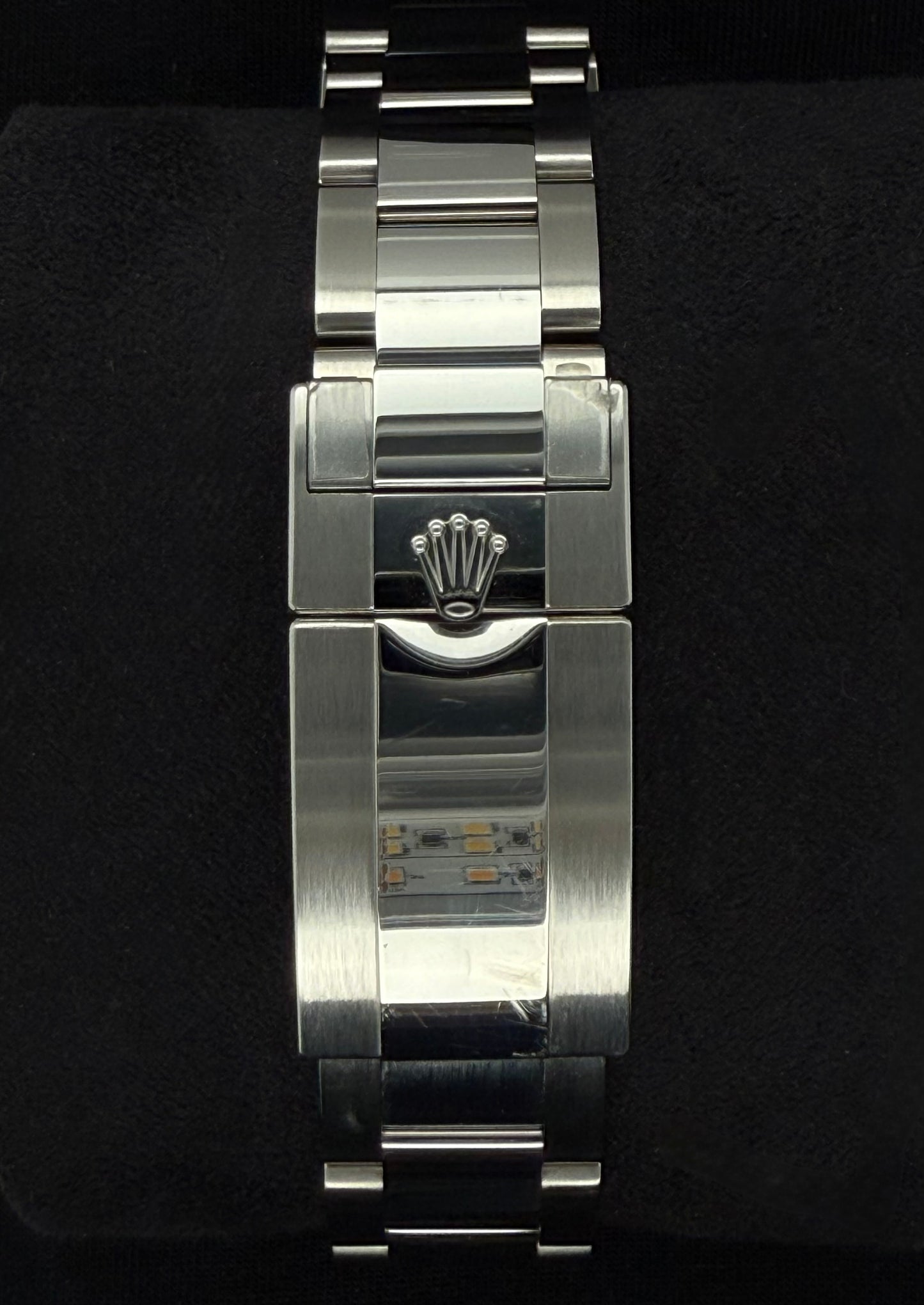 Rolex Yacht-Master 40 Rhodium Dial Platinum Bezel 126622 Clasp