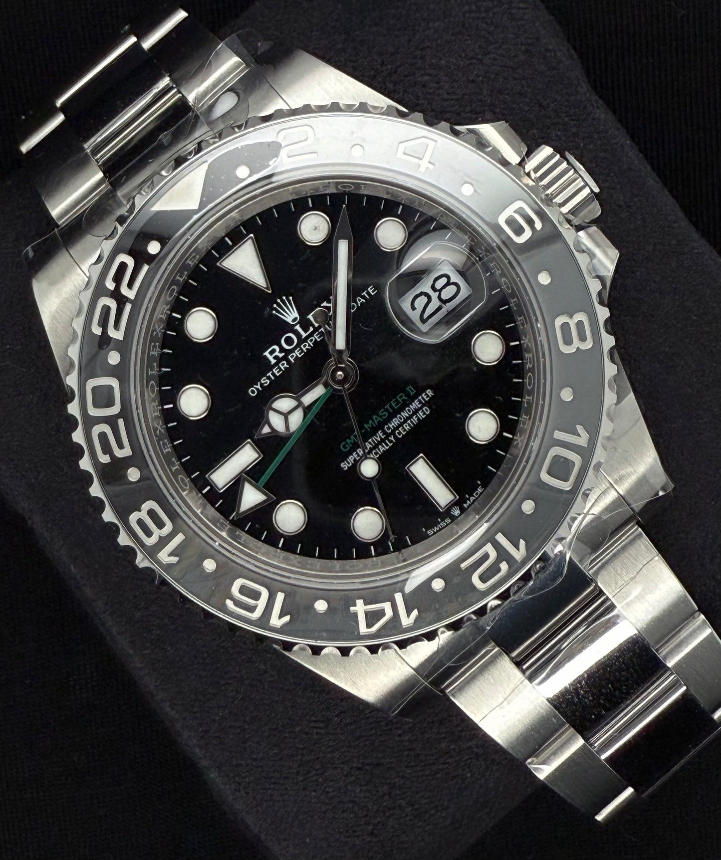 Rolex GMT-Master II Bruce Wayne 126710GRNR Side