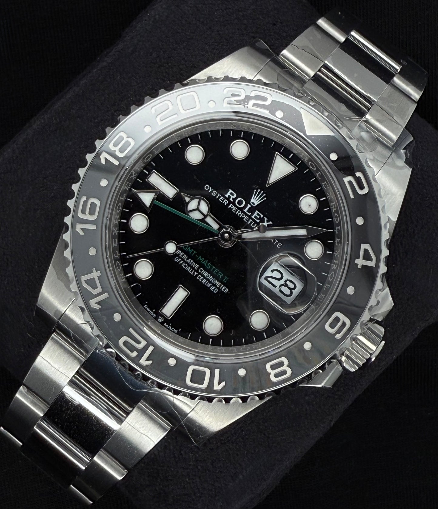 Rolex GMT-Master II Bruce Wayne 126710GRNR Side right