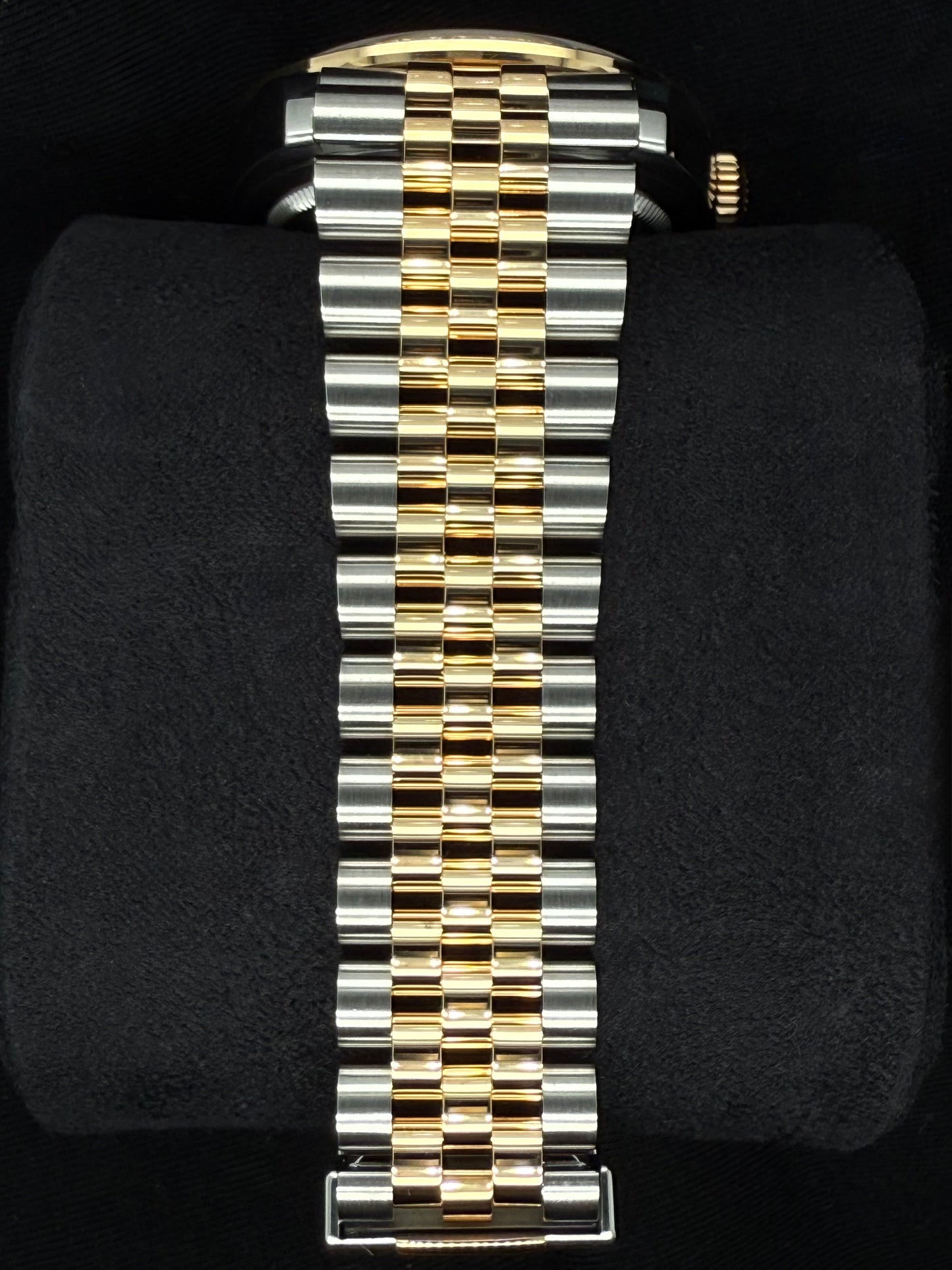Rolex Datejust 36 Two-Tone Yellow Gold Mother of Pearl ‘MOP’ Diamond Dial with Factory-Set Diamond Bezel 126283RBR bracelet 2