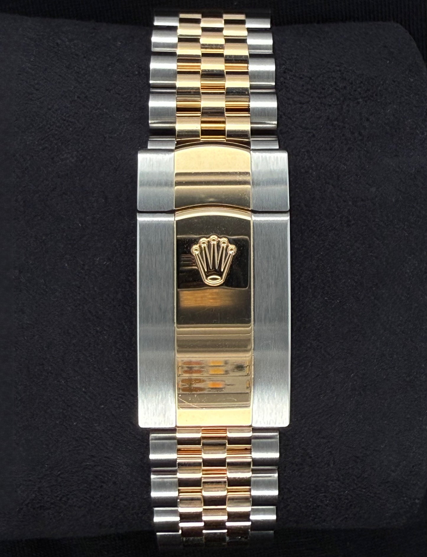 Rolex Datejust 36 Two-Tone Yellow Gold Silver Roman Diamond Dial 126233 Clasp