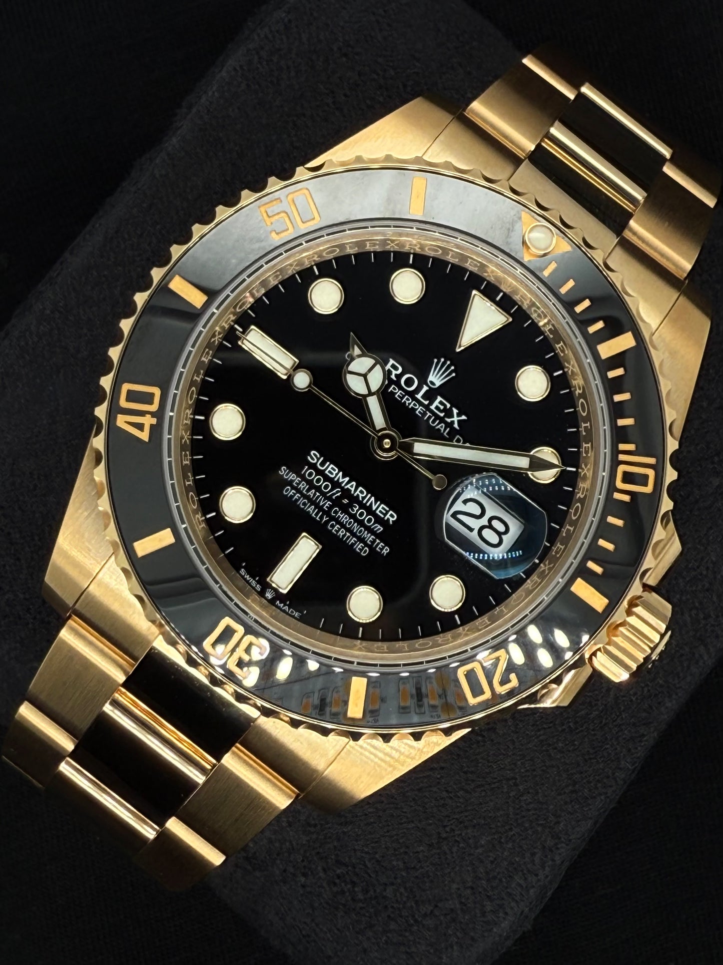 Rolex Submariner Black Dial 'Blacksy' Yellow Gold 126618LN right