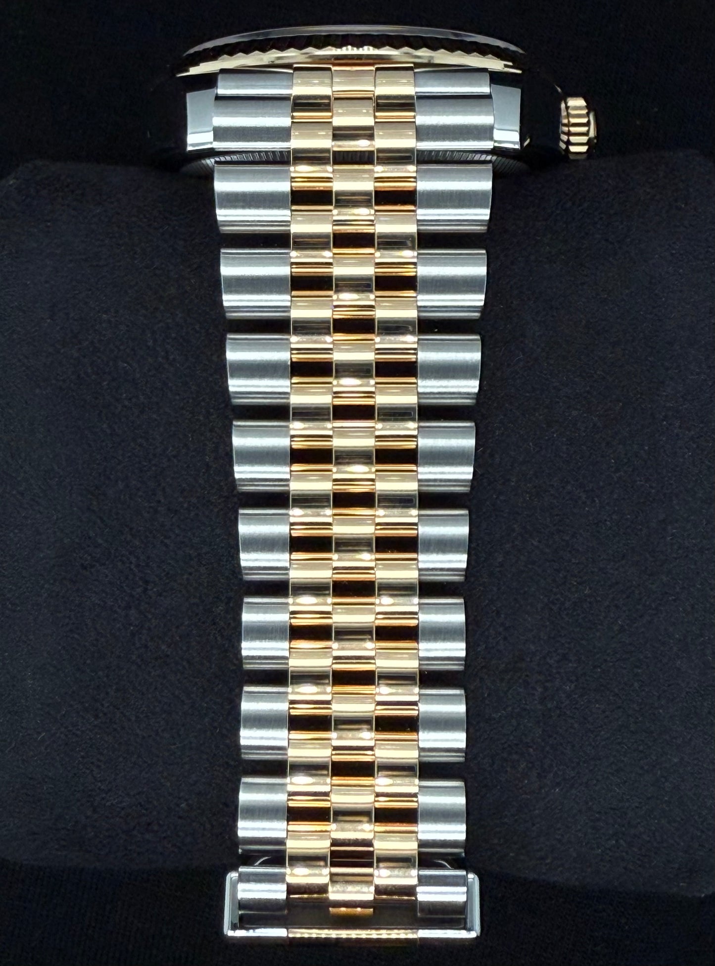 Rolex Datejust 36 Two-Tone Yellow Gold Mother of Pearl ‘MOP’ Diamond Dial 126233 Bracelet 2