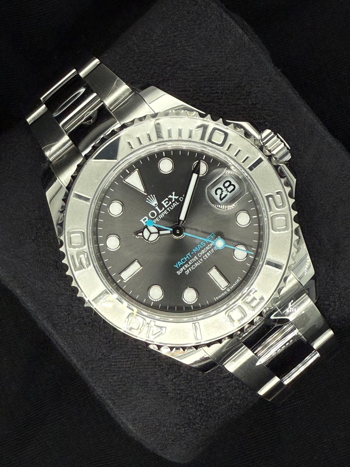 Rolex Yacht-Master 37 Rhodium Dial Platinum Bezel 268622 | 2023 | 37mm