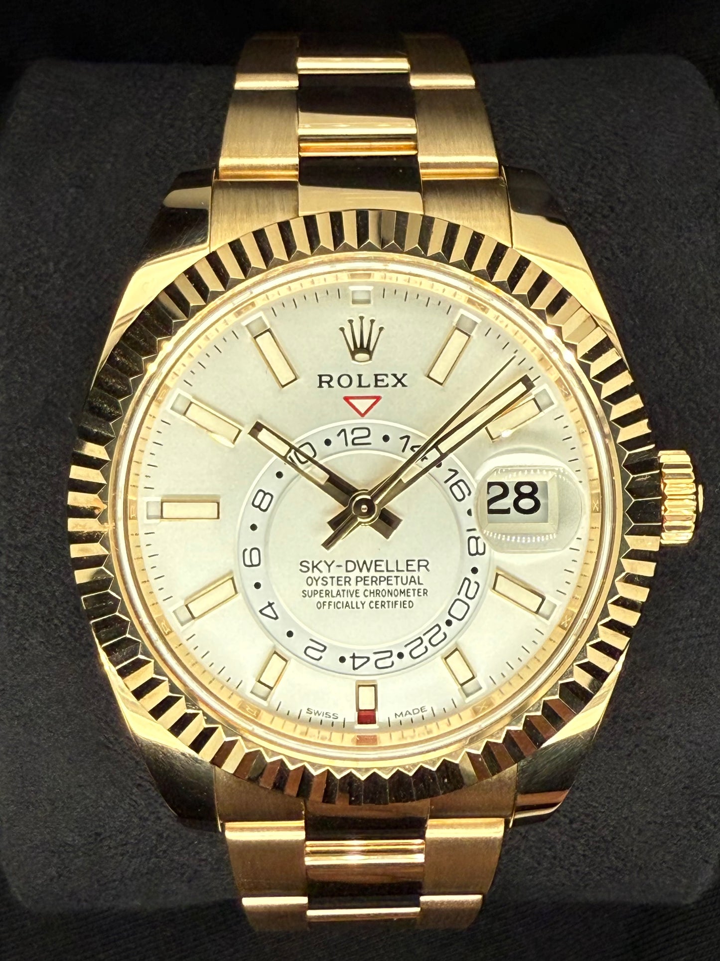 Rolex Sky-Dweller 18ct Yellow Gold White Dial 326938 | 2022 | 42mm