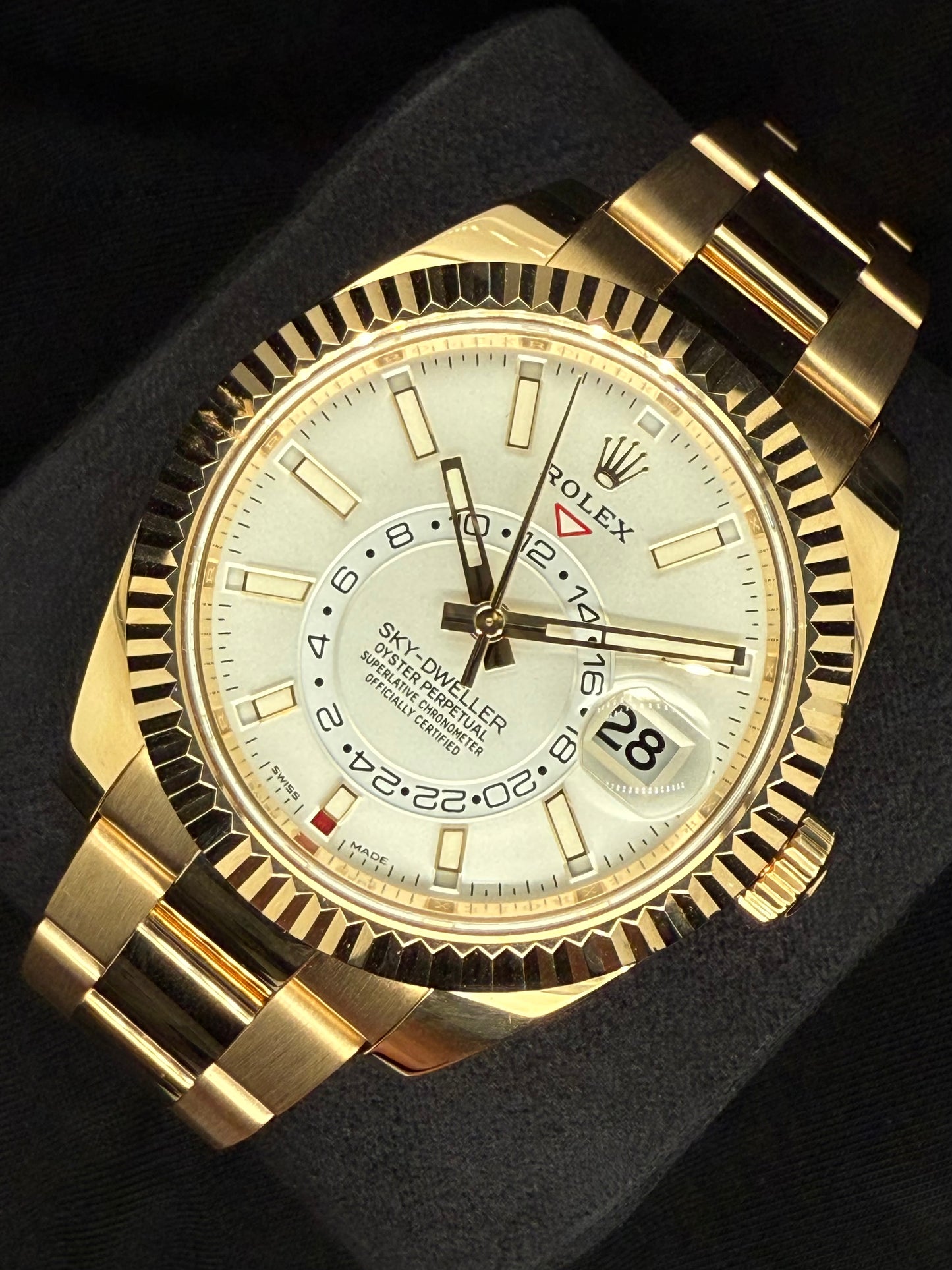 Rolex Sky-Dweller 18ct Yellow Gold White Dial 326938 | 2022 | 42mm