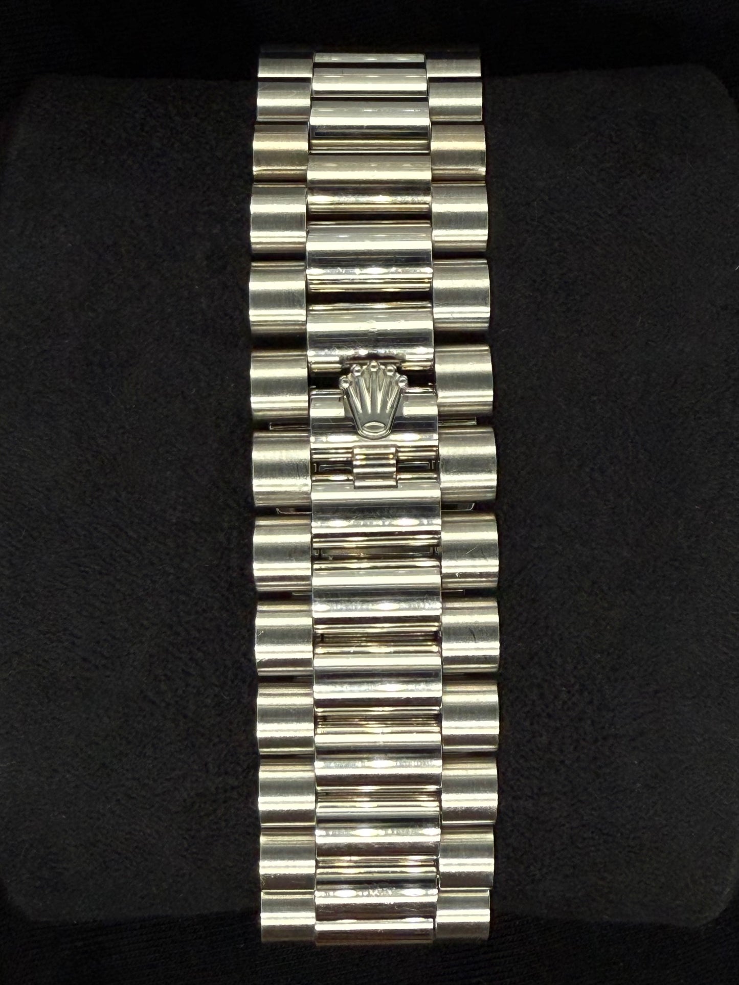 Rolex Day-Date 40 Platinum Ice Blue Diamond Baguette Dial 228236 clasp