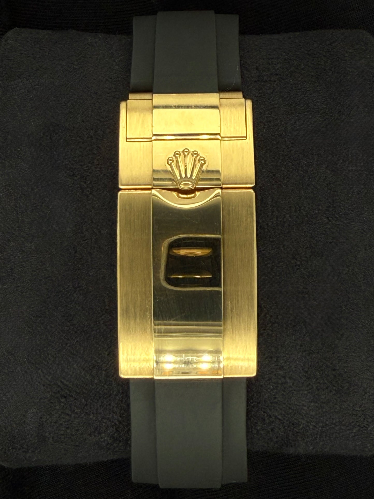 Rolex Daytona ‘Pikachu’ Champagne Dial Yellow Gold Oysterflex 116518LN | 2023 | 40mm