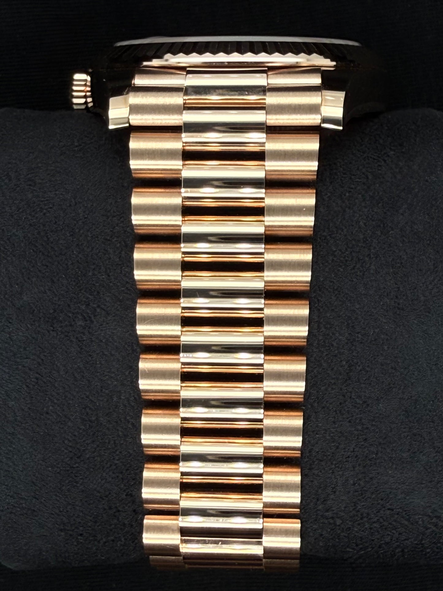 Rolex Day-Date 40 Everose Gold Watch Eisenkiesel Diamond Baguette Dial 228235 | 2022 | 40mm