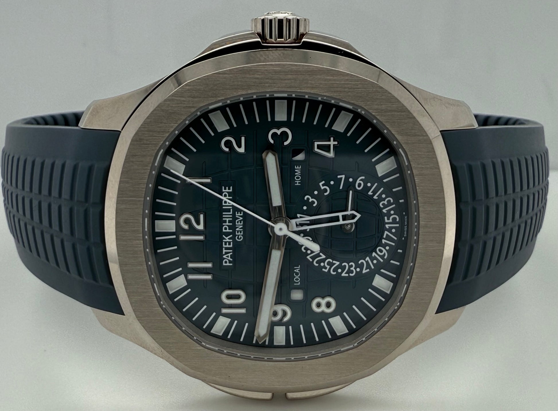 Patek Philippe Aquanaut Blue-Gray Dial White Gold 5164G-001