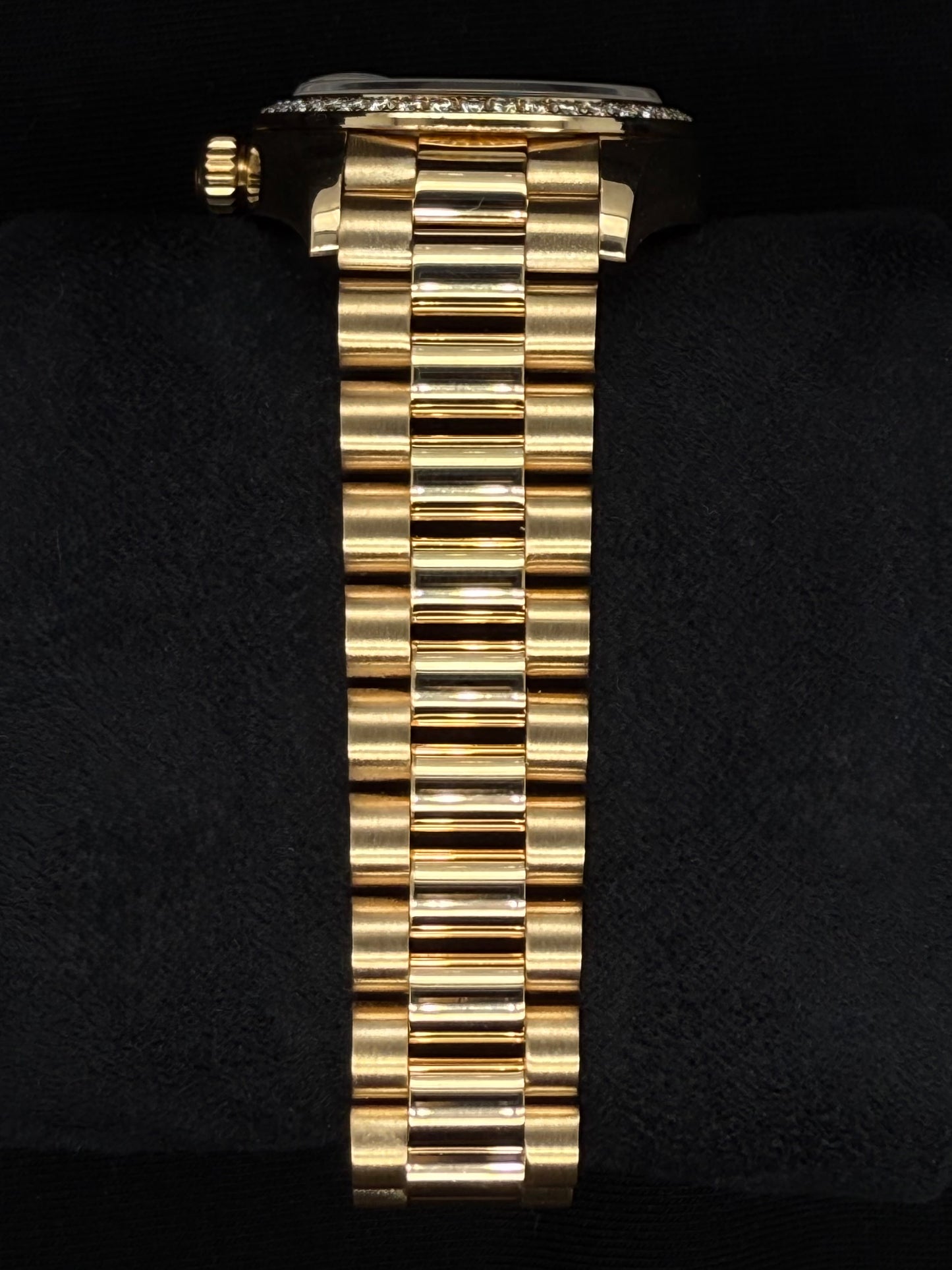 Rolex Lady Datejust 18ct Yellow gold with Champagne Diamond Dial and Factory-Set Diamond Bezel 279138RBR | 2021 | 28mm