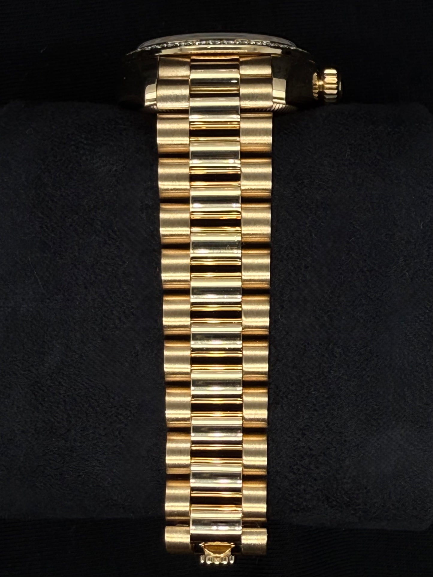 Rolex Lady Datejust 18ct Yellow gold with Champagne Diamond Dial and Factory-Set Diamond Bezel 279138RBR | 2021 | 28mm
