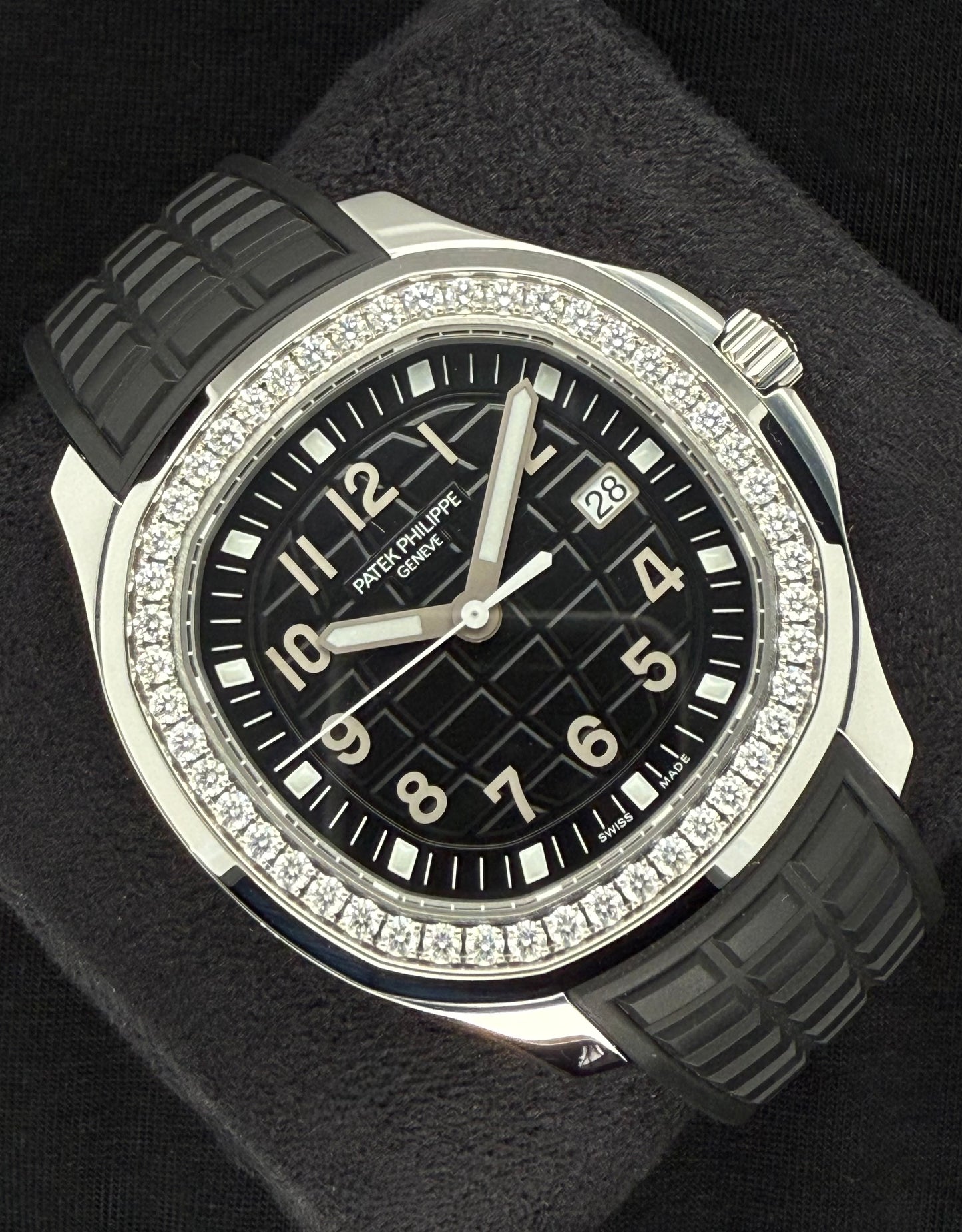 Patek Philippe Aquanaut Luce Black Stainless Steel Diamond Bezel 5267/200A-001 Left