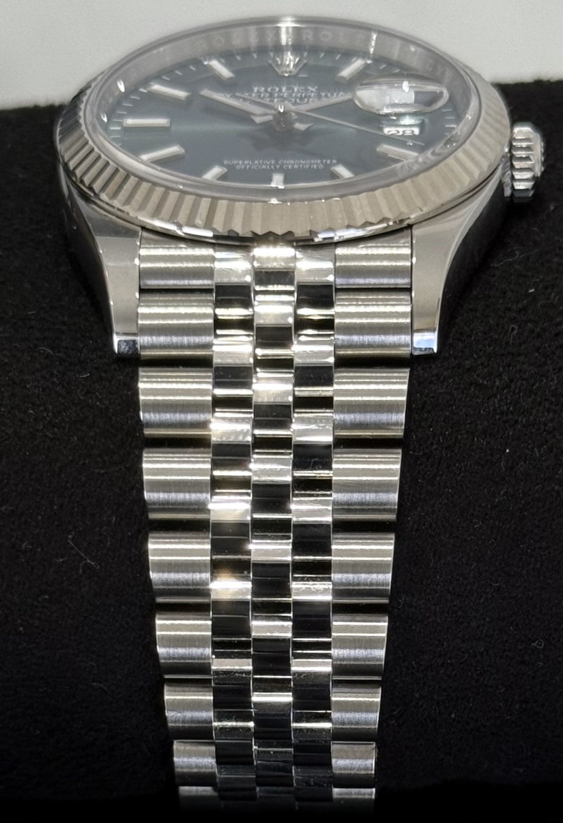 Rolex Datejust 36 Mint Green Dial Fluted Jubilee 126234 bracelet right