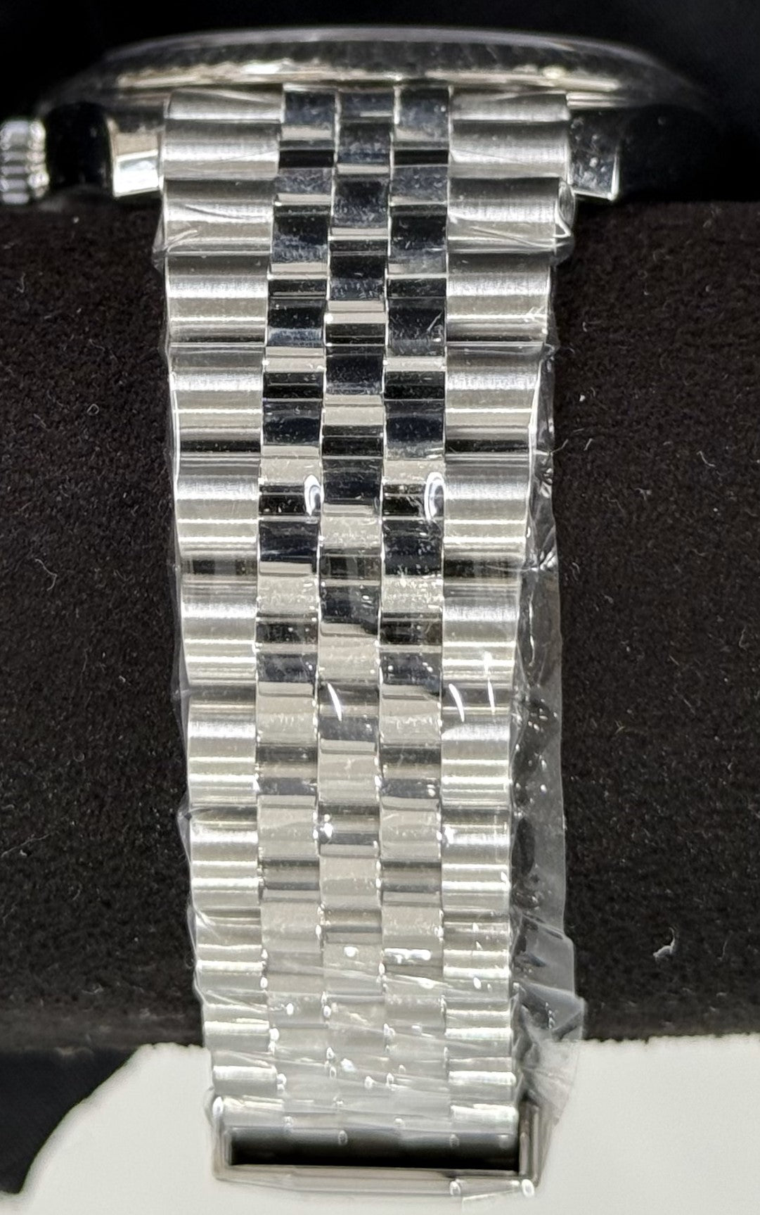 Rolex Datejust 41 Mint Green Dial Fluted Bezel Jubilee Stainless Steel 126334 bracelet left