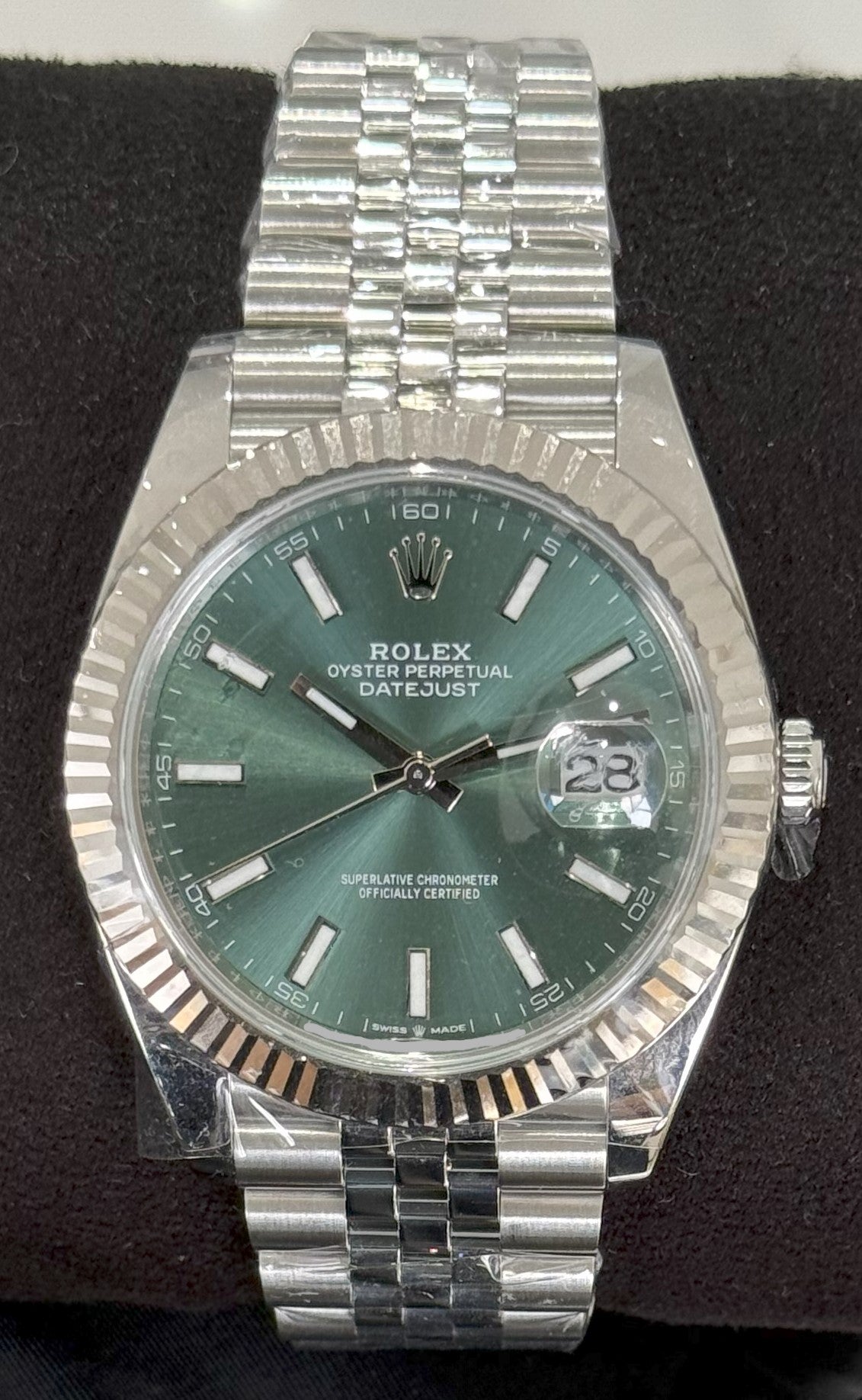 Rolex Datejust 41 Mint Green Dial Fluted Bezel Jubilee Stainless Steel 126334 front