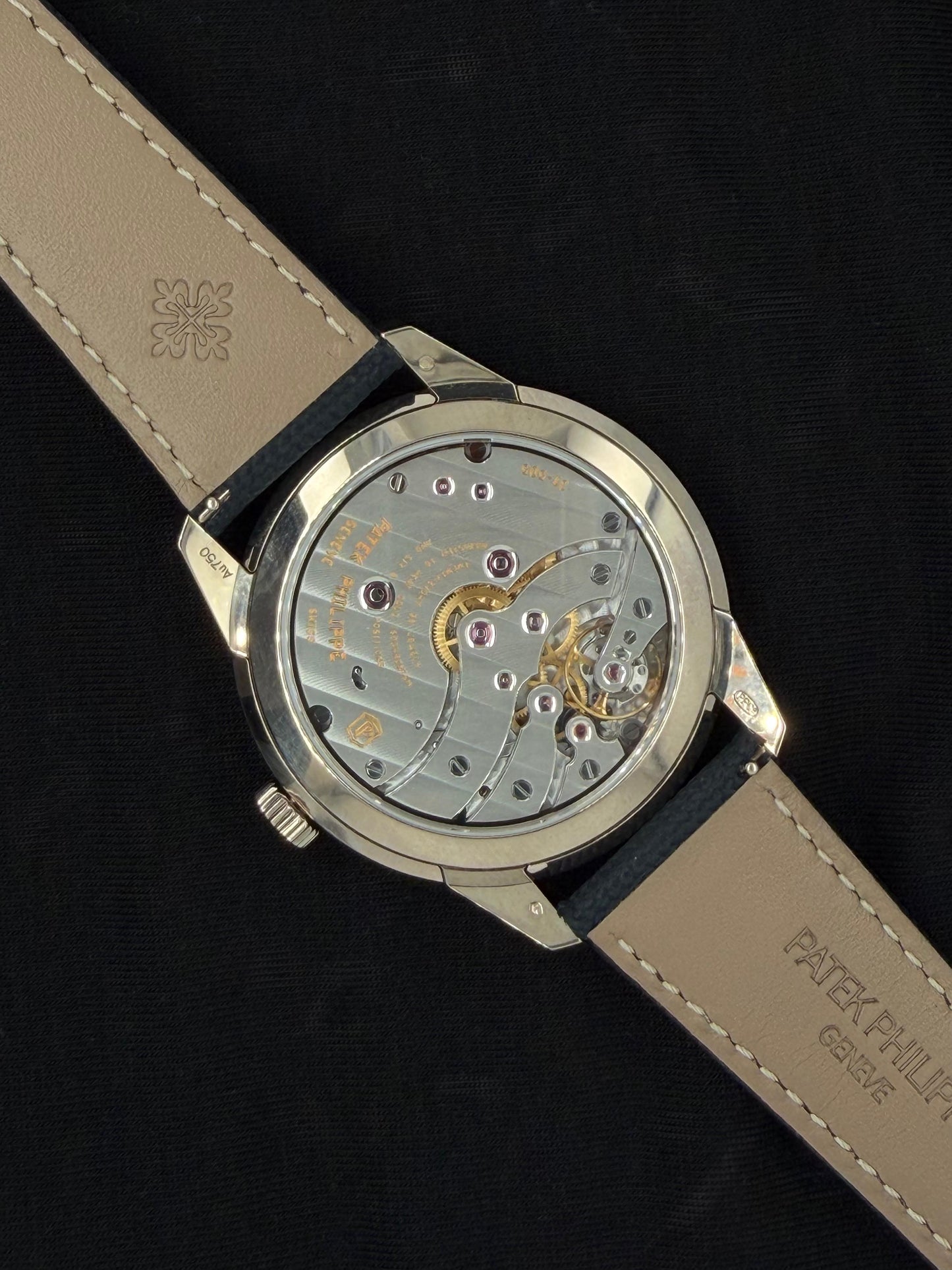 Patek Philippe Calatrava Complications White Gold Blue Dial 5328G-001 | 2026 | 40mm