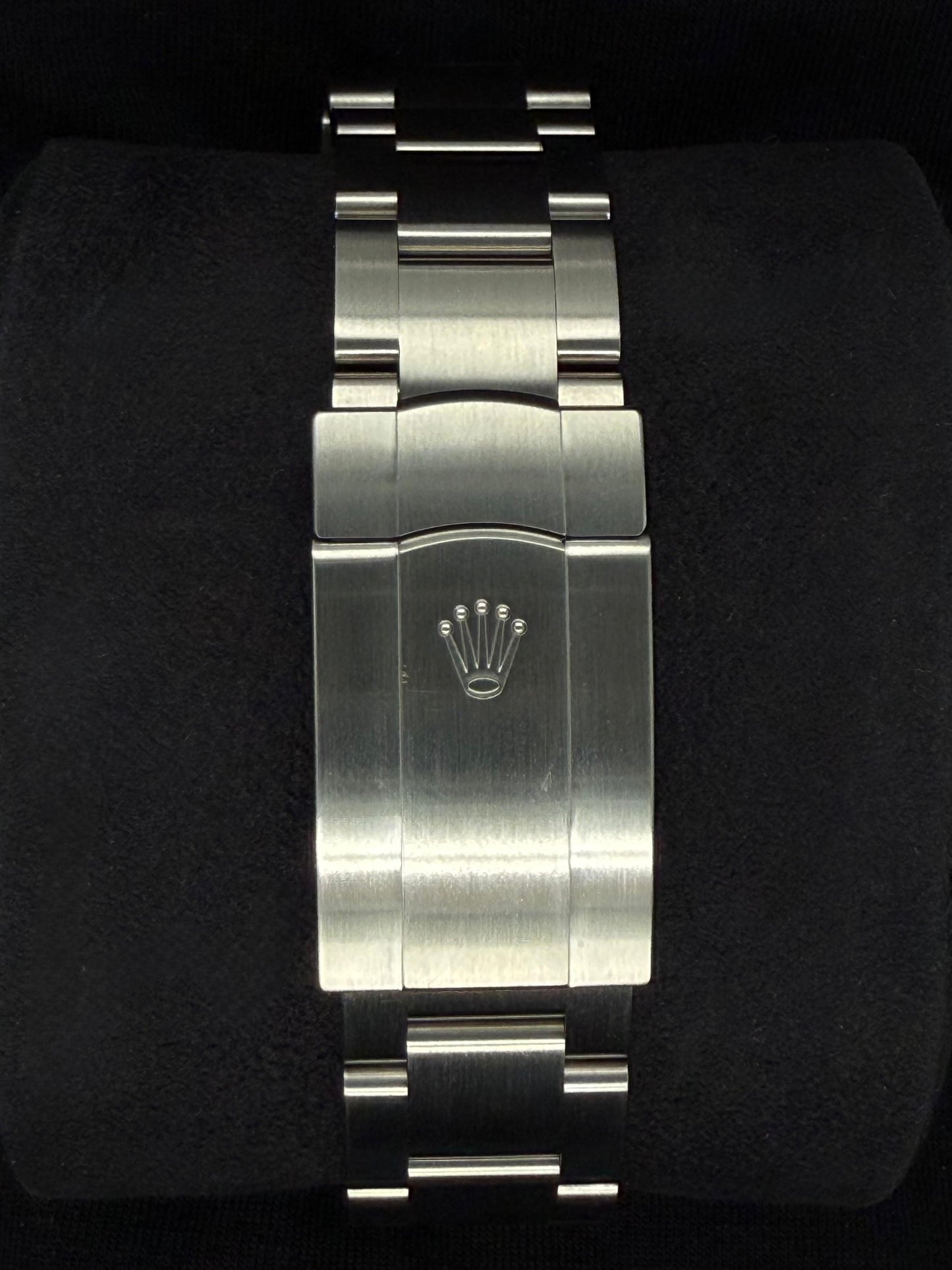 Rolex Oyster Perpetual 41 Silver Dial Oyster Bracelet 134300 clasp