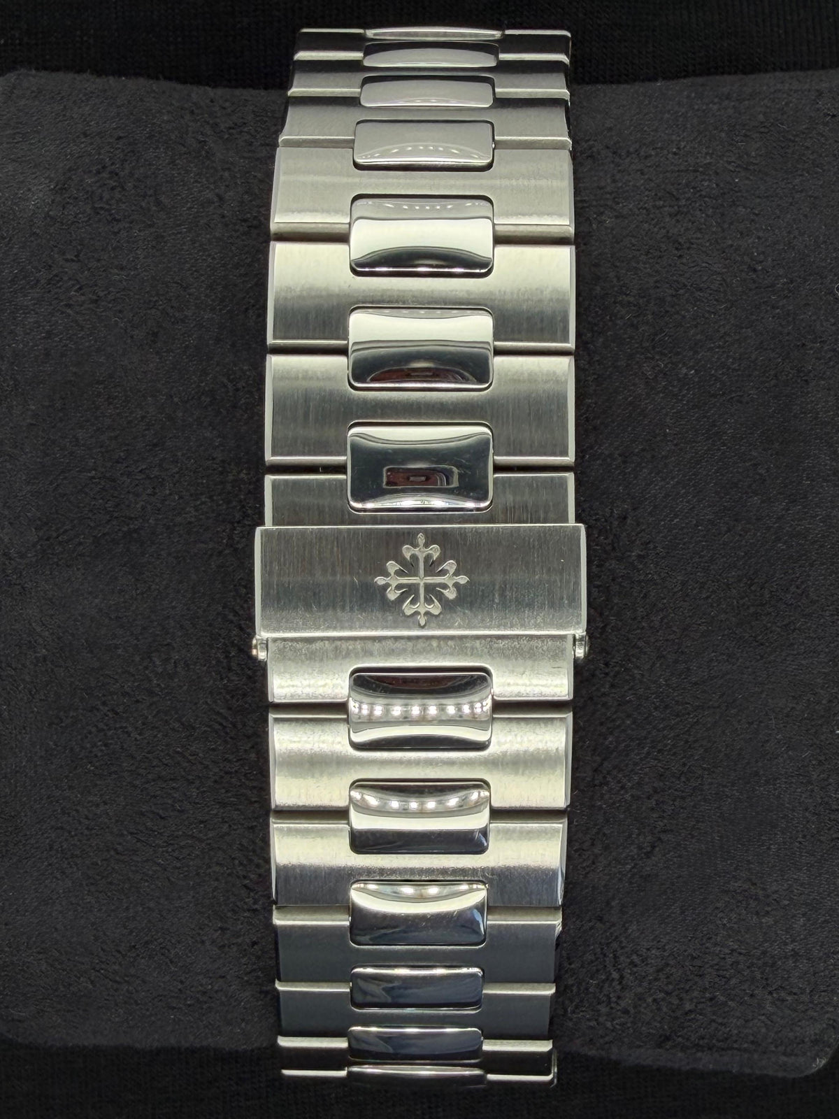 Patek Philippe Nautilus Black Dial Stainless Steel 5980/1A-014 | 2014 | 40.5mm