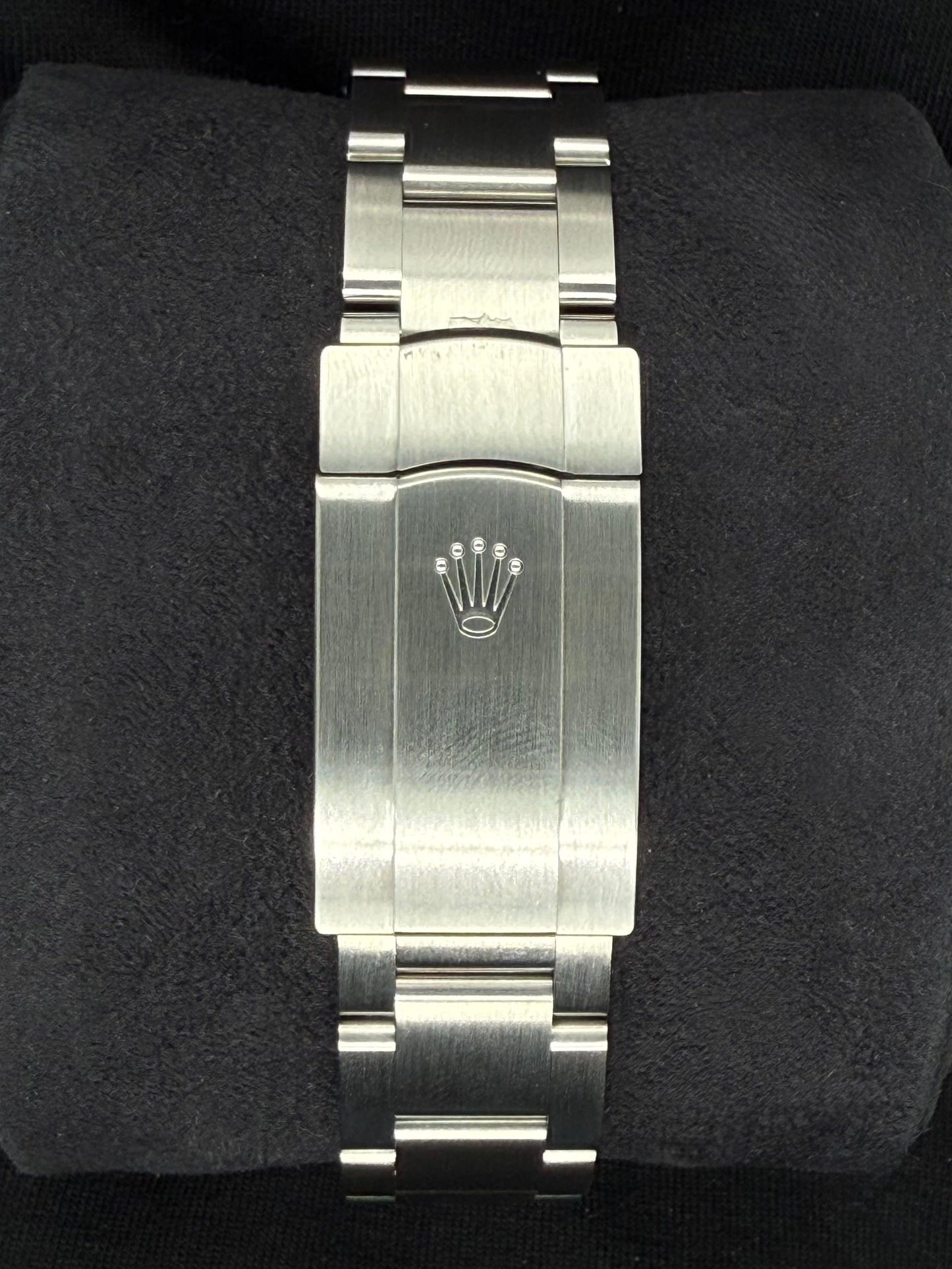 Rolex Oyster Perpetual 36 Candy Pink Dial 126000 clasp