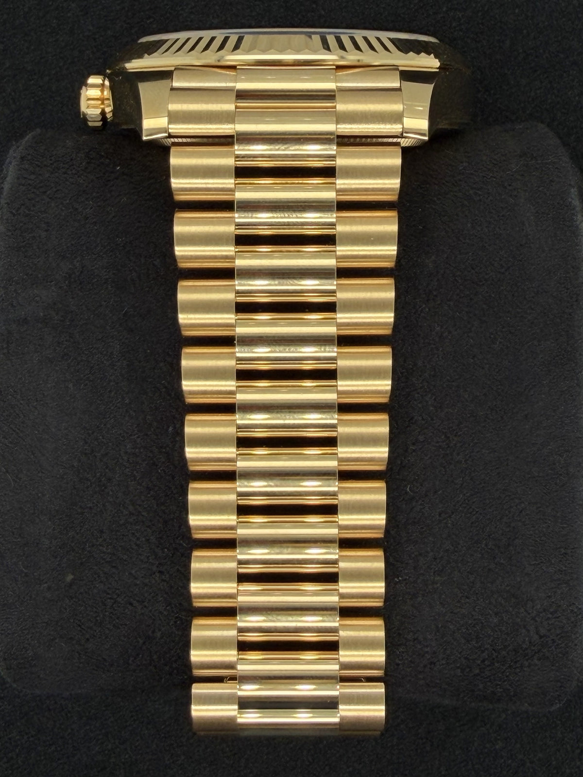 Rolex Day-Date 40 18ct Yellow Gold Fluted President ‘Money’ Green Dial 228238 | 2026 | 40mm