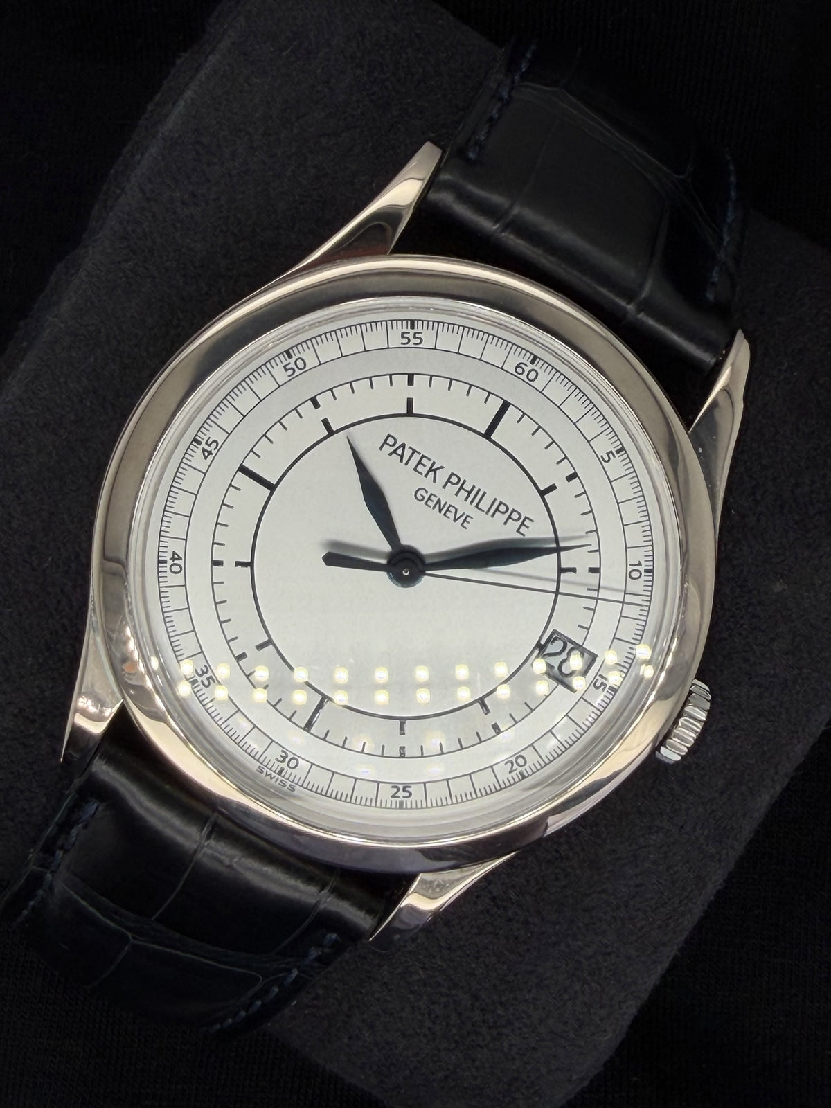 Patek Philippe Calatrava White Gold ‘Sector’ Dial 5296G-001 | 2009 | 38mm