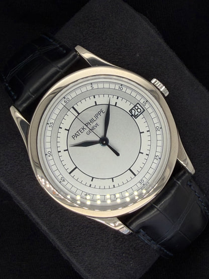 Patek Philippe Calatrava White Gold ‘Sector’ Dial 5296G-001 | 2009 | 38mm