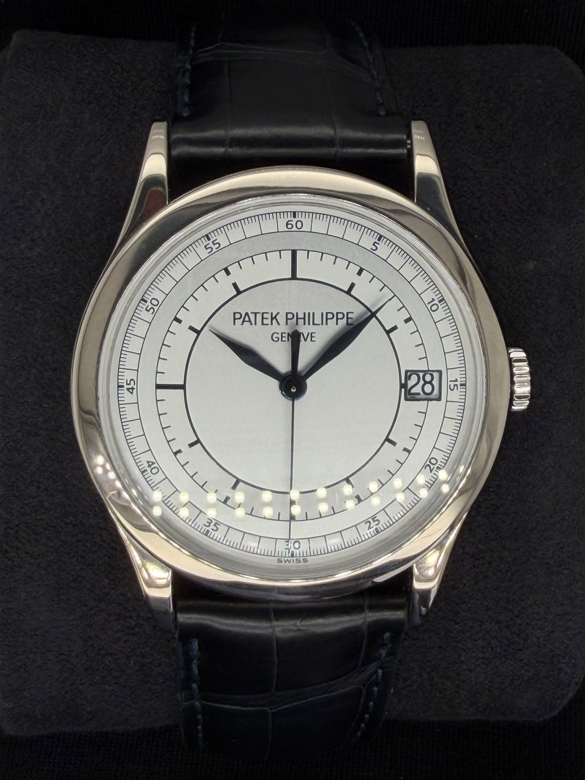 Patek Philippe Calatrava White Gold ‘Sector’ Dial 5296G-001 | 2009 | 38mm