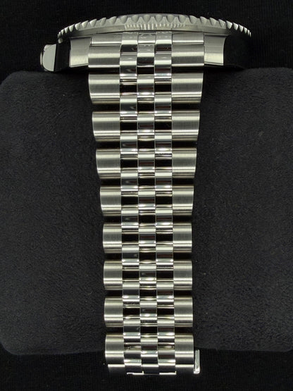 Rolex GMT-Master II Bruce Wayne Jubilee 126710GRNR | 2026 | 40mm