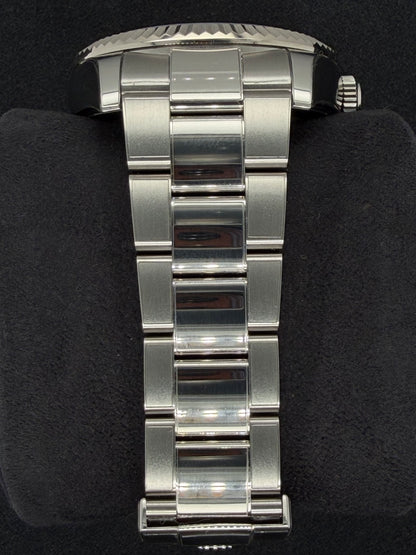 Rolex Sky-Dweller White Dial Oystersteel 326934 | 2023 | 42mm