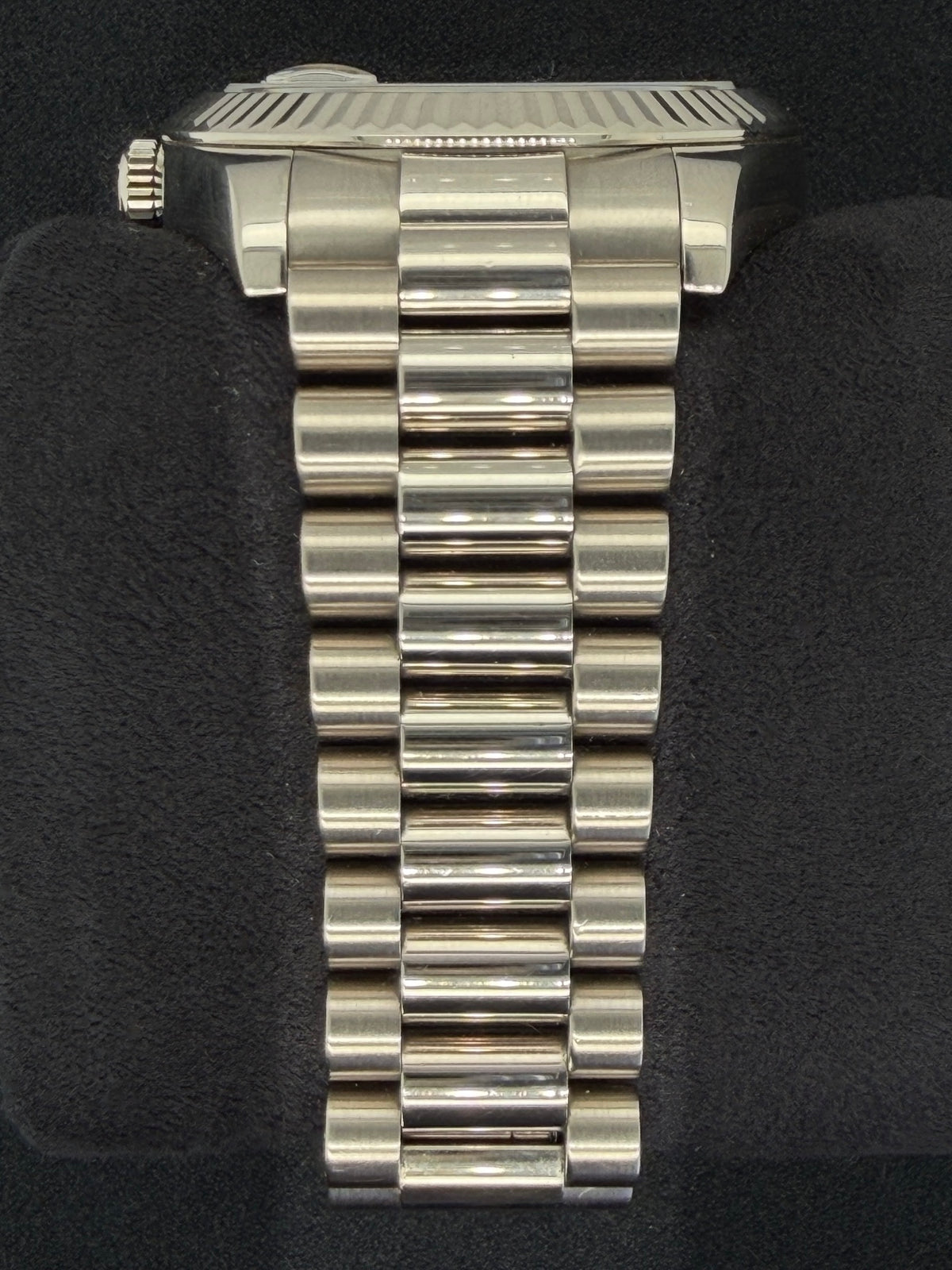 Rolex Day-Date II Silver Diamond Dial White Gold 218239 | 2012 | 41mm
