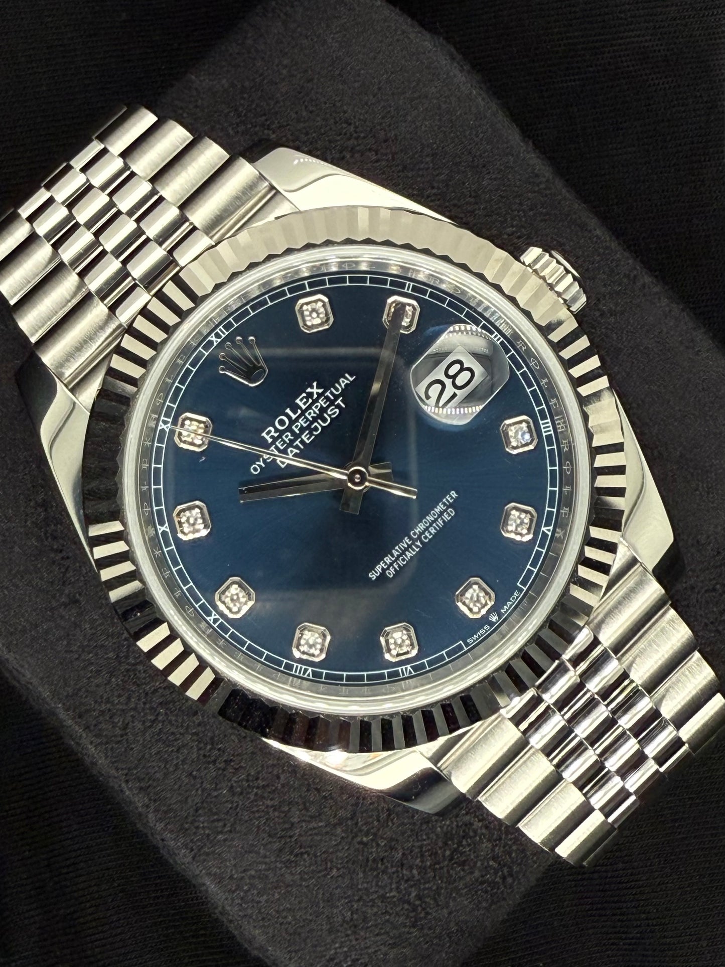 Rolex Datejust 41 Blue with Diamonds Dial Fluted Bezel Steel Jubilee 126334 | 2022 | 41mm