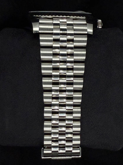 Rolex Datejust 41 Blue with Diamonds Dial Fluted Bezel Steel Jubilee 126334 | 2022 | 41mm