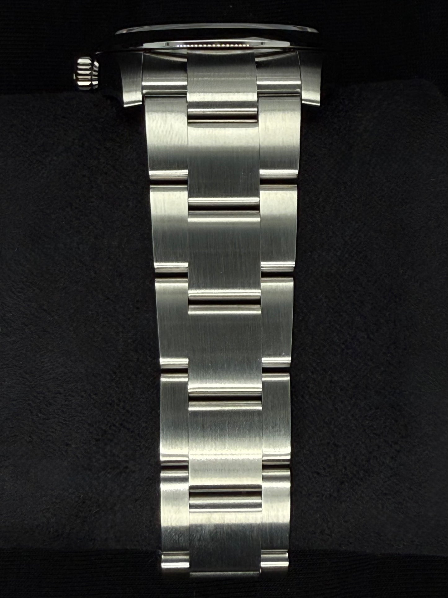 Rolex Oyster Perpetual 31 Candy Pink Dial Oyster Bracelet 277200 | 2025 | 31mm