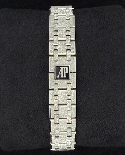 Audemars Piguet Royal Oak Lady Frosted Mini 67653BC | 2025 | 28mm